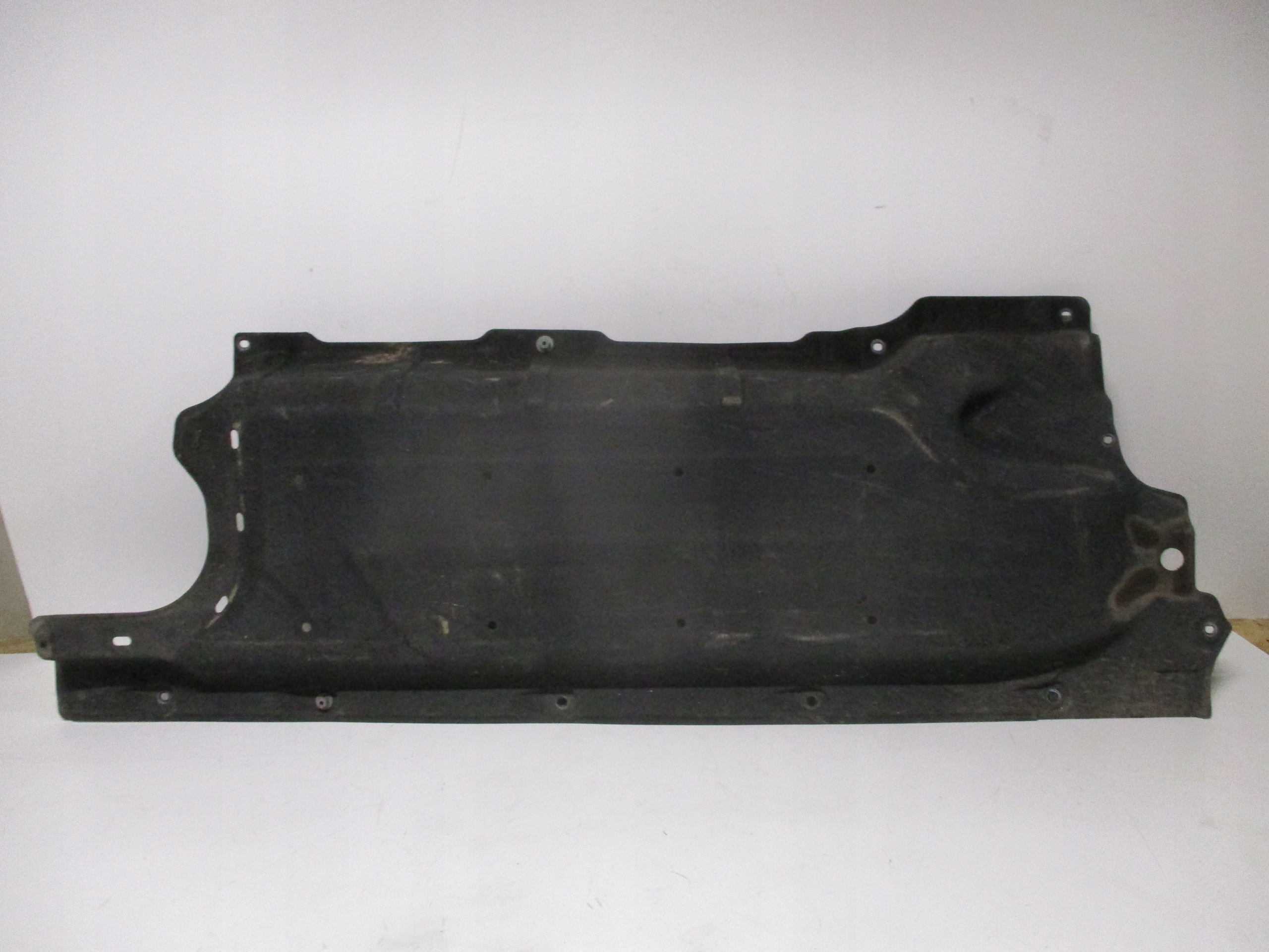 cover chassis HYUNDAI SANTA FE 84217-CL000