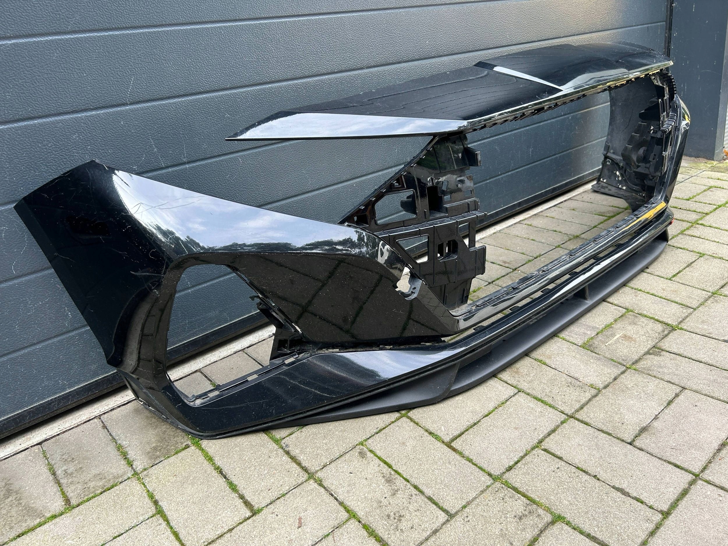 Hyundai i20 3 III 20- bumper front front