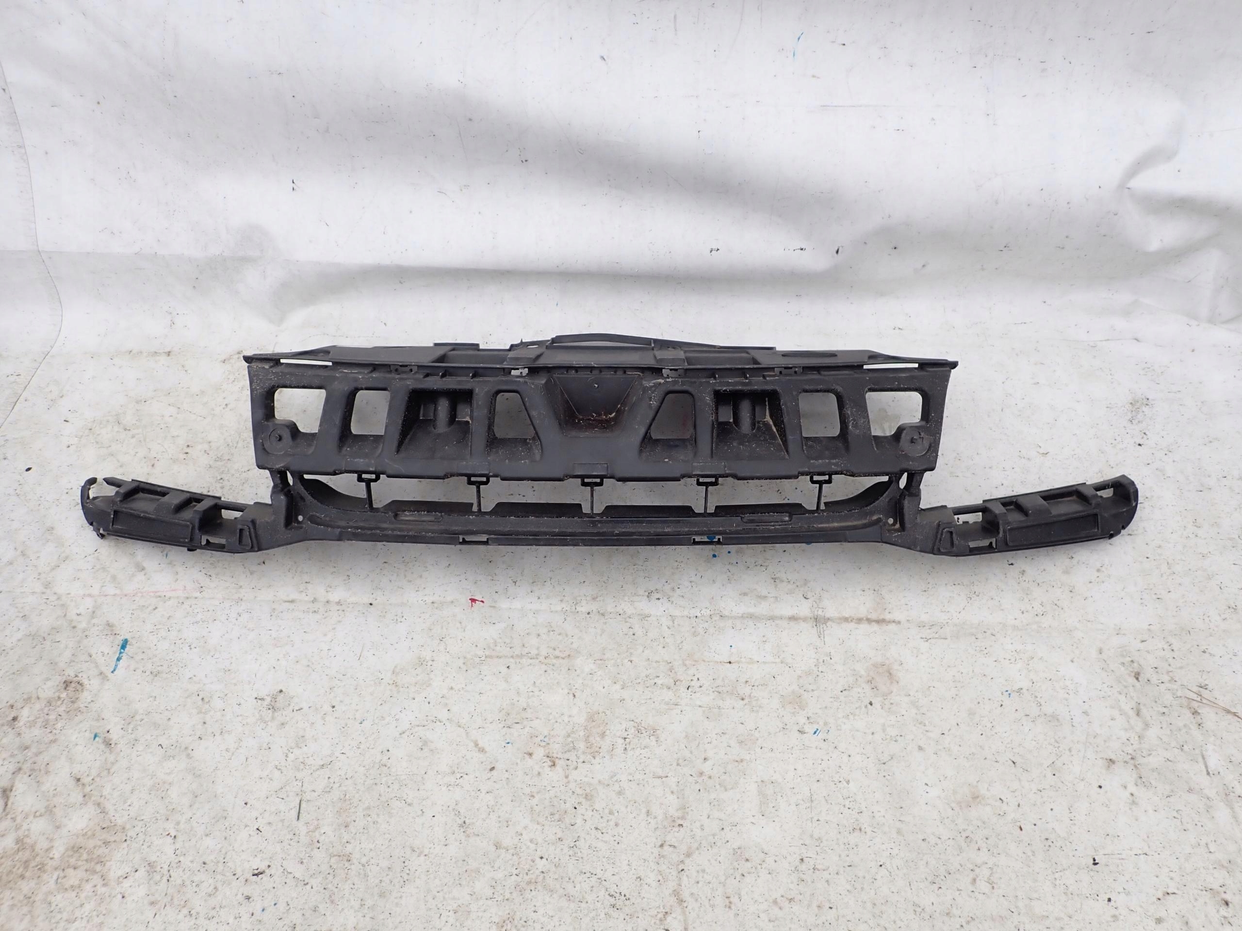 RENAULT MEGANE III LIFT 11-13 Traversa GRILLA