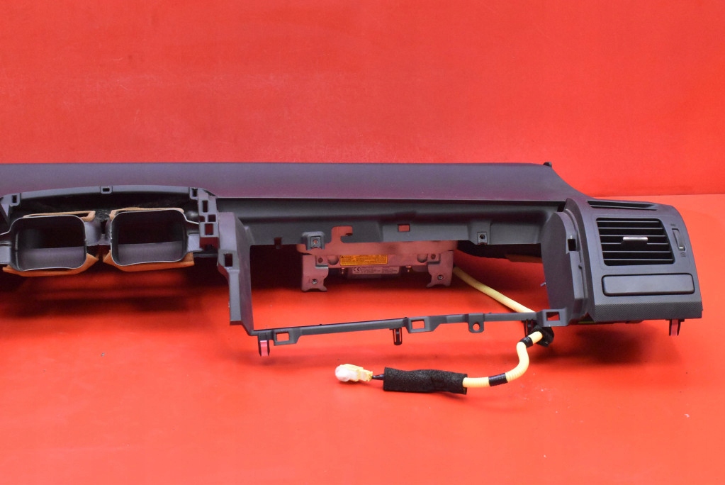 dashboard instrument panel console cockpit airbag EU TOYOTA AURIS 1 and 06-09