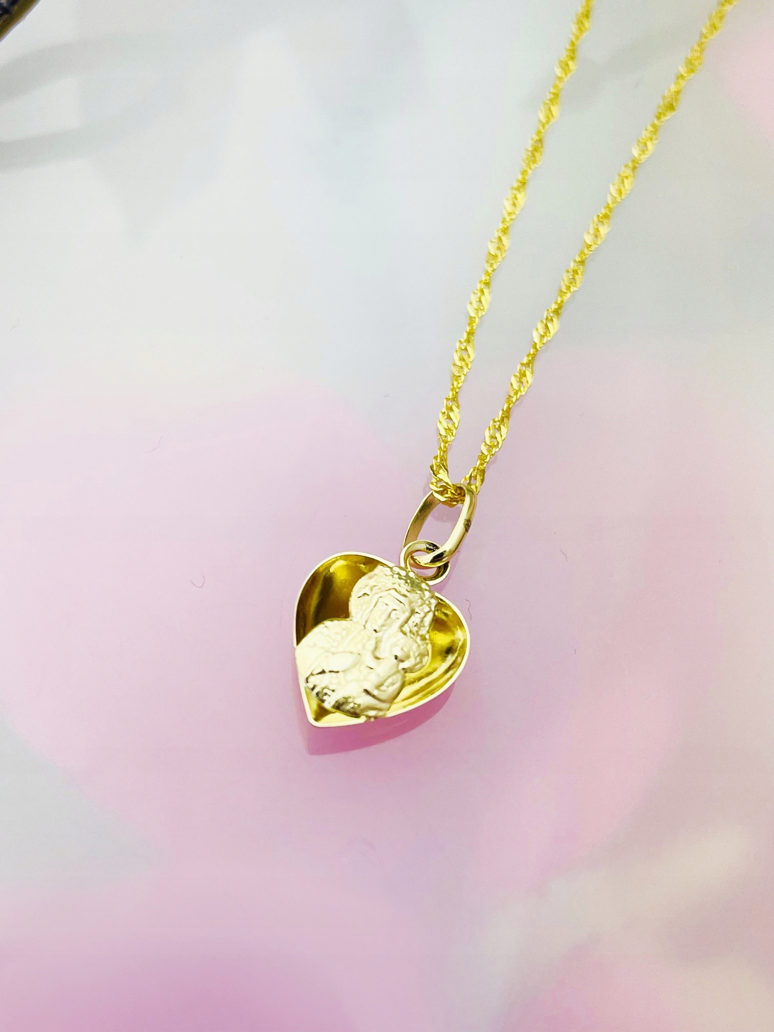 Zlatý Medailonek Přívěsek srdce Matka Boží Čenstoch