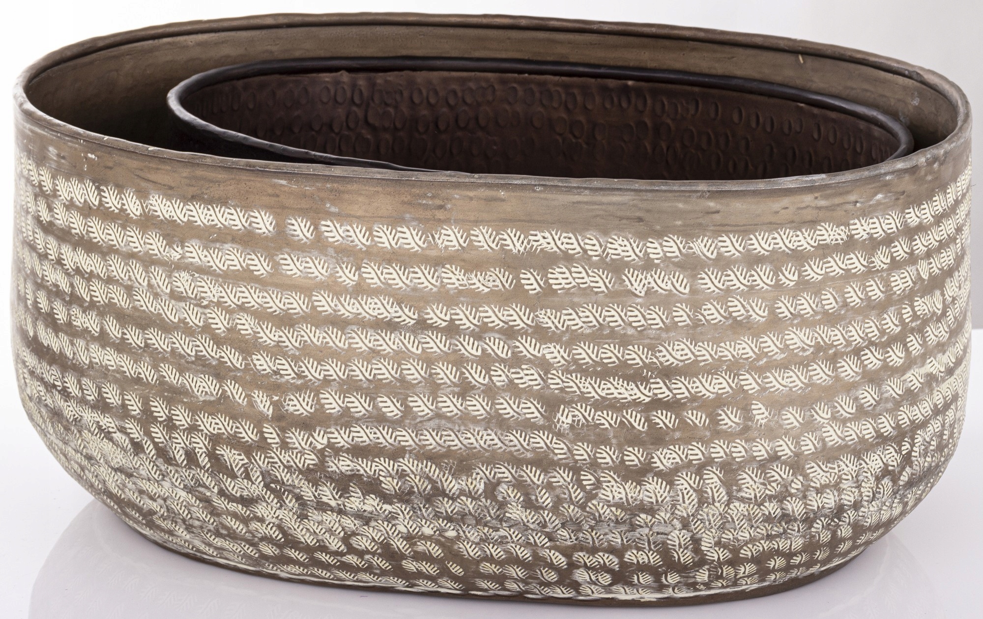 Komplet dużych metalowych stylizowanych osłonek retro na doniczkę Wysokość produktu 21 cm