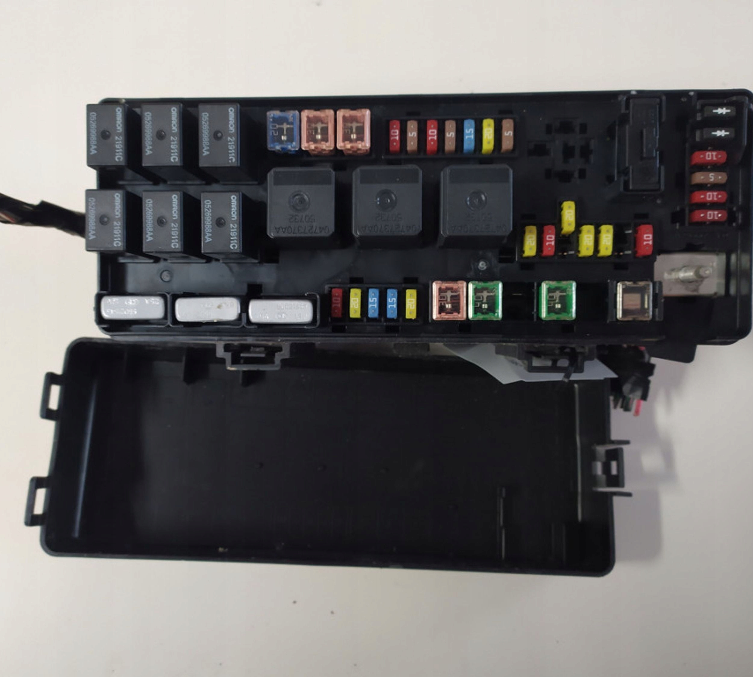 блок предохранителей CHRYSLER 300C P04607525AF 3.0л Дизель 2007