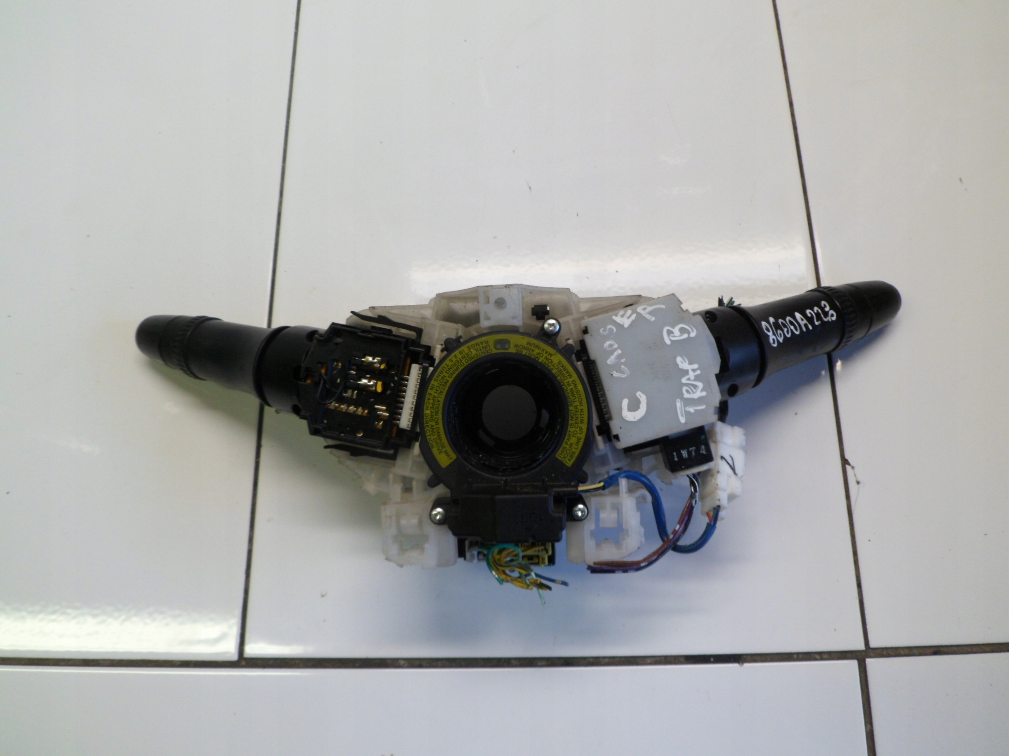 PEUGEOT 4007 CITROEN C-CROSSER DEVIO LUCI TERGICRISTALLO TERGI 8600A228