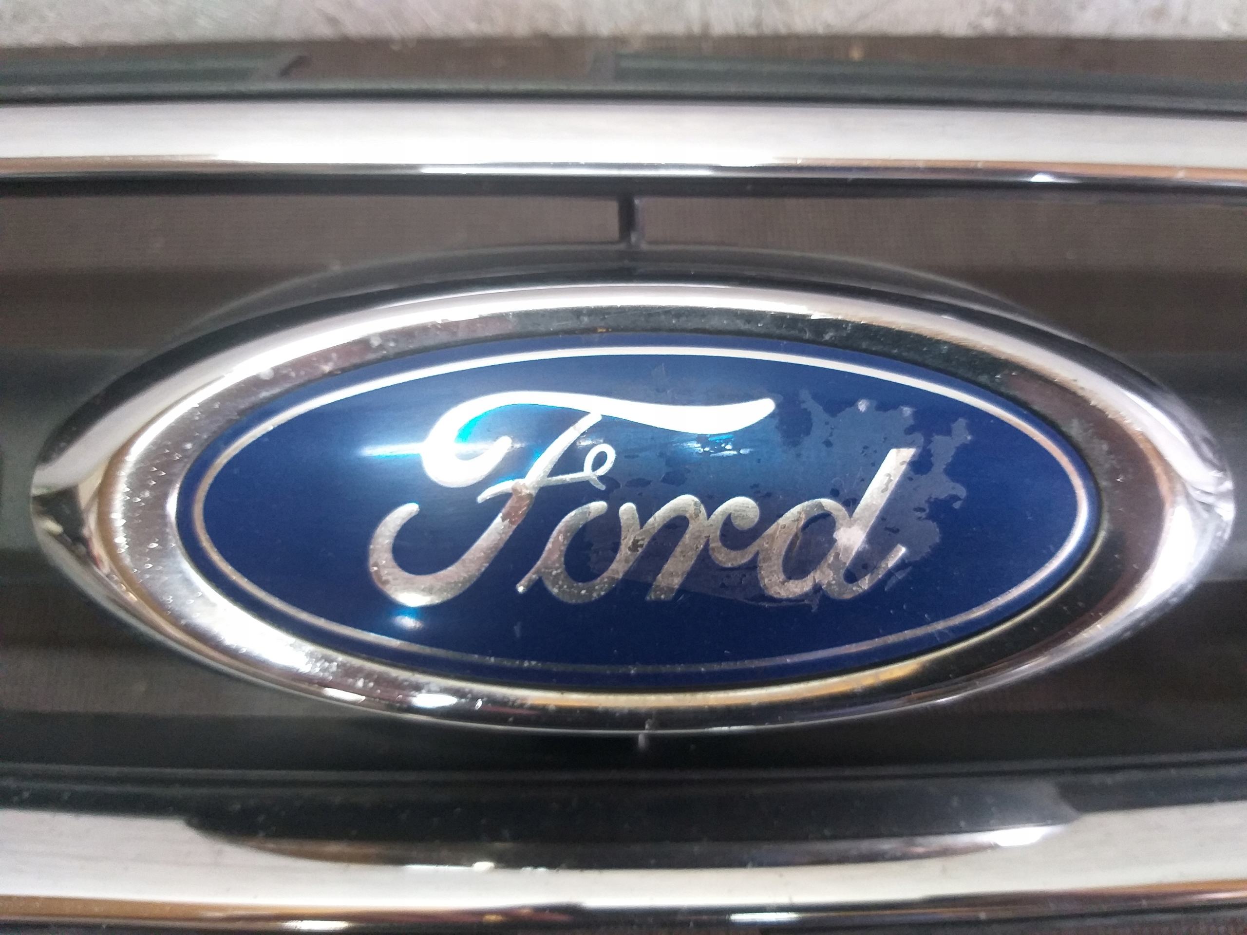grille FORD MONDEO MK4 LIFT BS71-8200-A