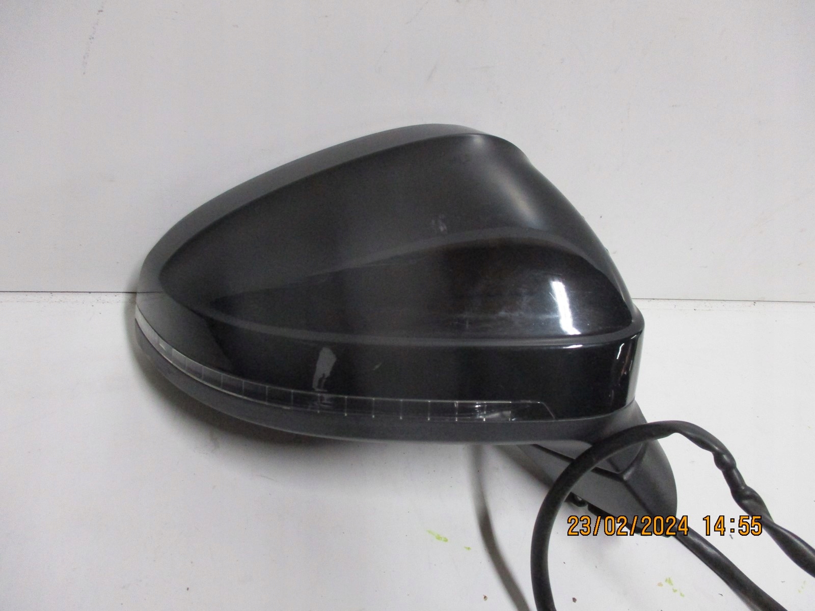mirror Audi A4 8W0 17R 6 of cables right left