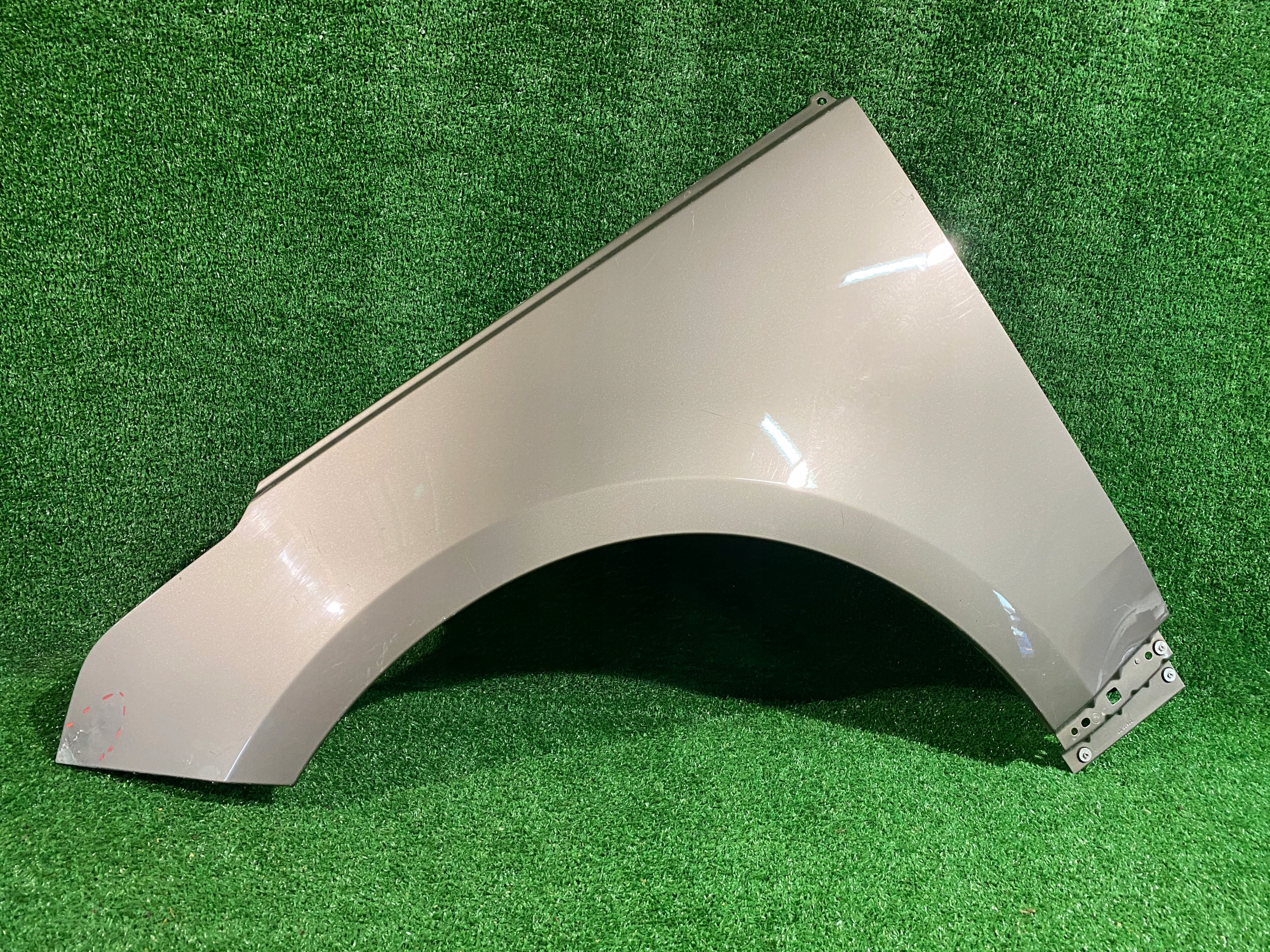 fender front left RANGE ROVER L460 22