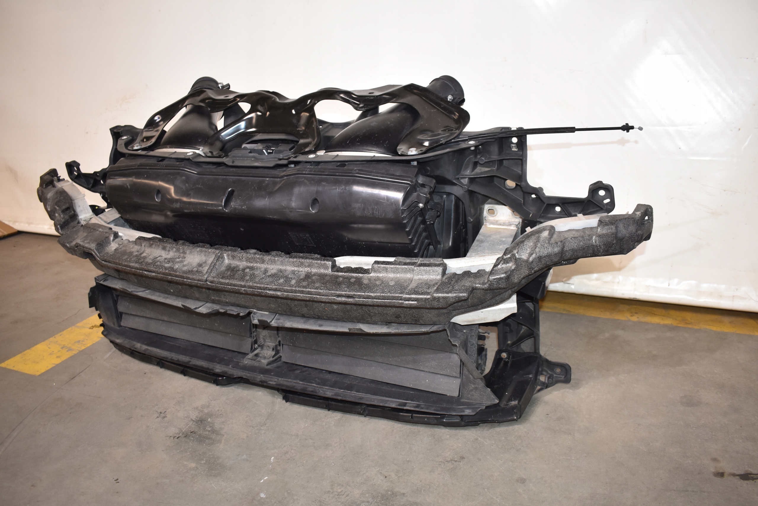 IDEALNE radiator front panel, wall PORSCHE PANAMERA 971 4.0D V8 1