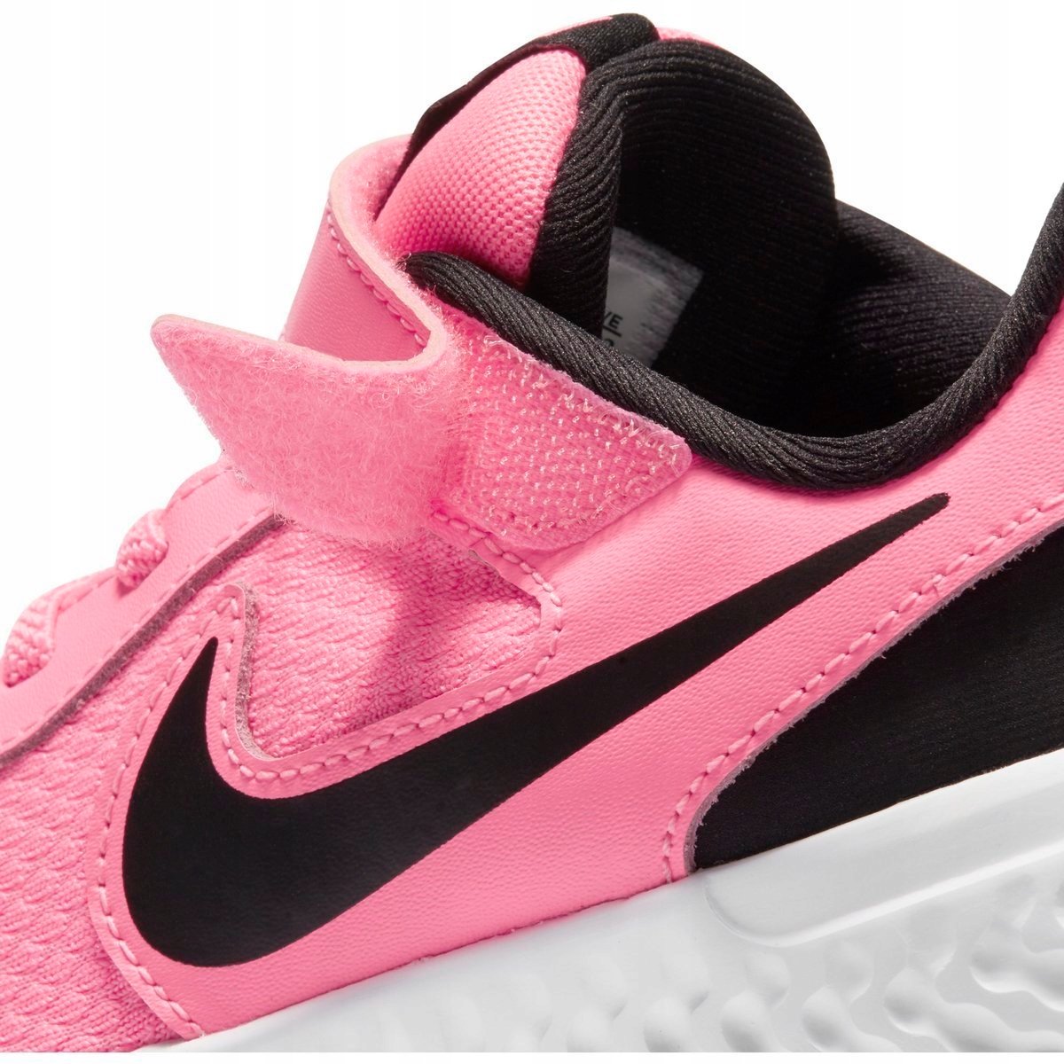 Buty Jr. Nike Revolution 5 BQ5672-602 r. 28 Bohater brak
