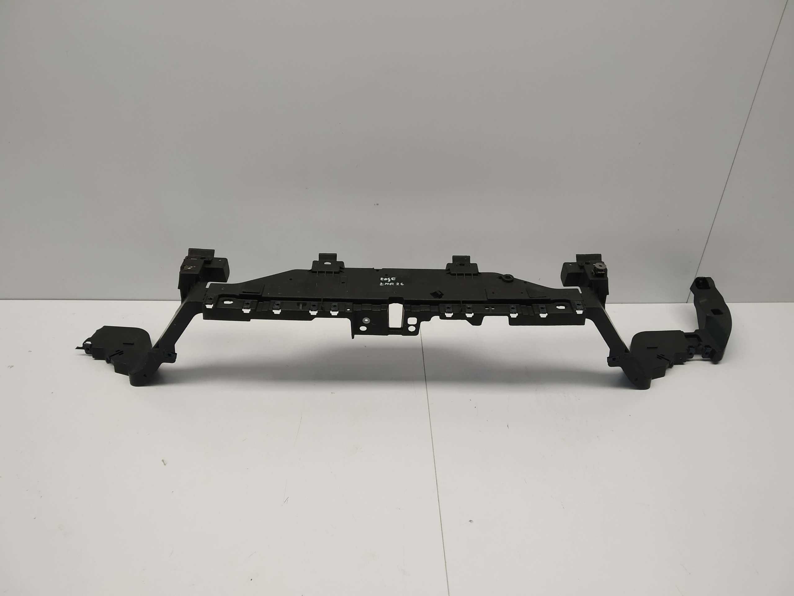 14r- 18r Ford Edge II Mk2 bar, wall front damaged GT4BR16E166AH