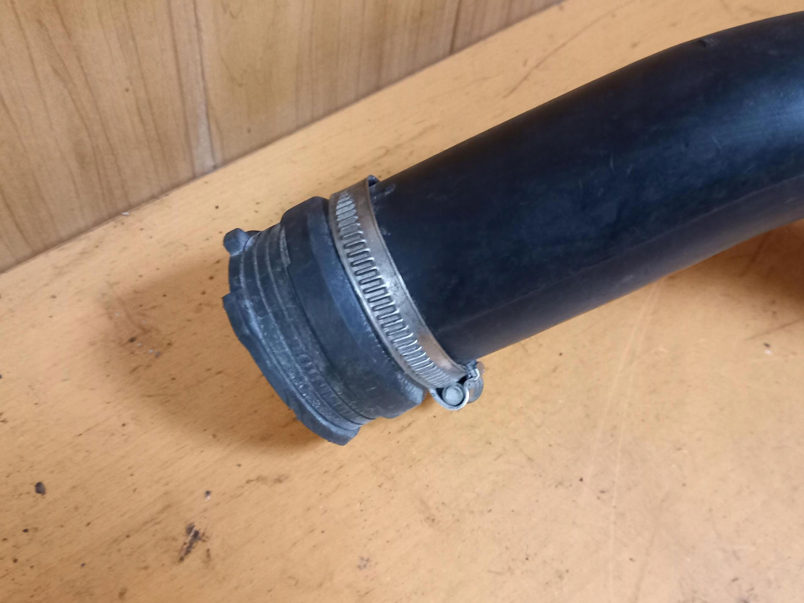 pipe wiring air RENAULT MEGANE II 1.5 DCI 8200218987A