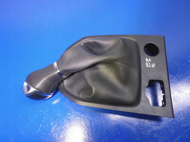 Ручка перемикання передач Audi A1 II 82A 18-21R