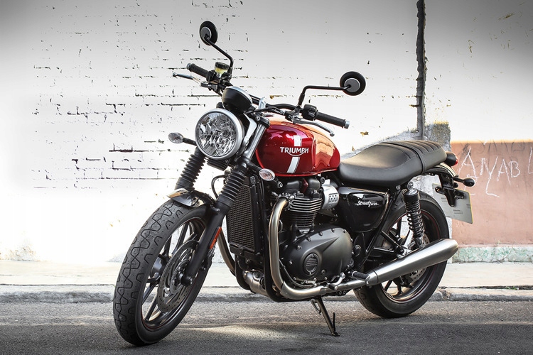 Pirelli Phantom Sportscom 150/70-17 PROMO RETRO Rok produkcji 2022