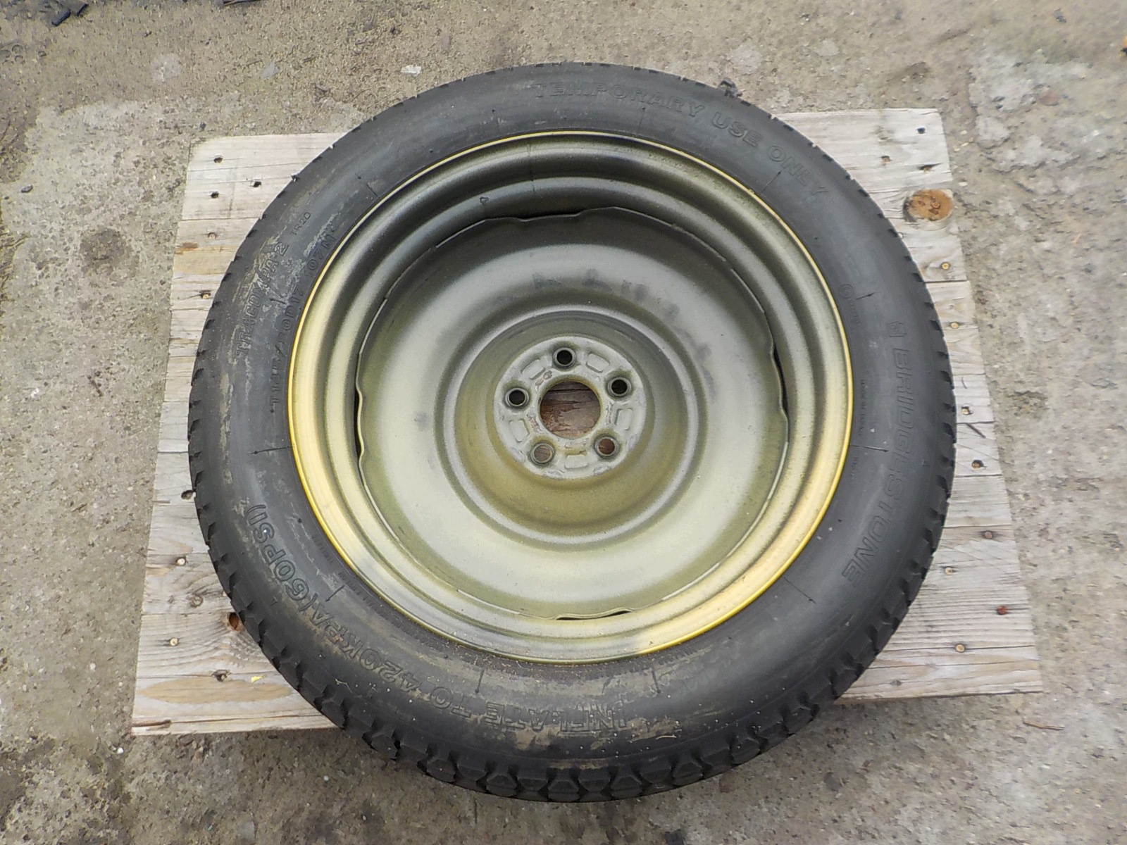 SUBARU FORESTER II SG Roue de secours R17 5x100 145/80/17
