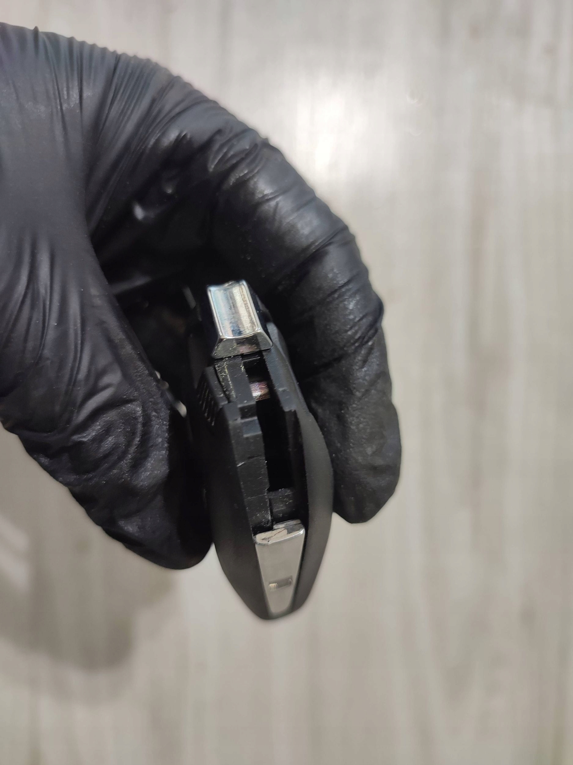 Peugeot 2008 II 2020 key / Karta zaplonu