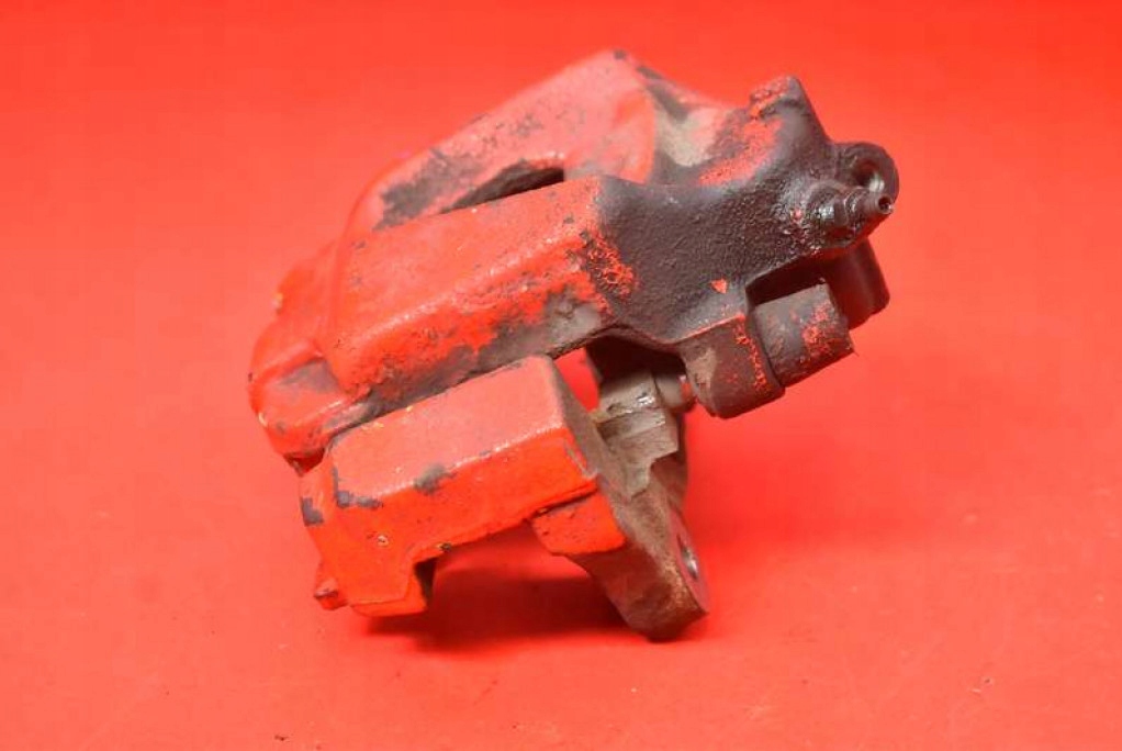 caliper brake right front BMW E90 E91 2.0 D 143 KM 08-13