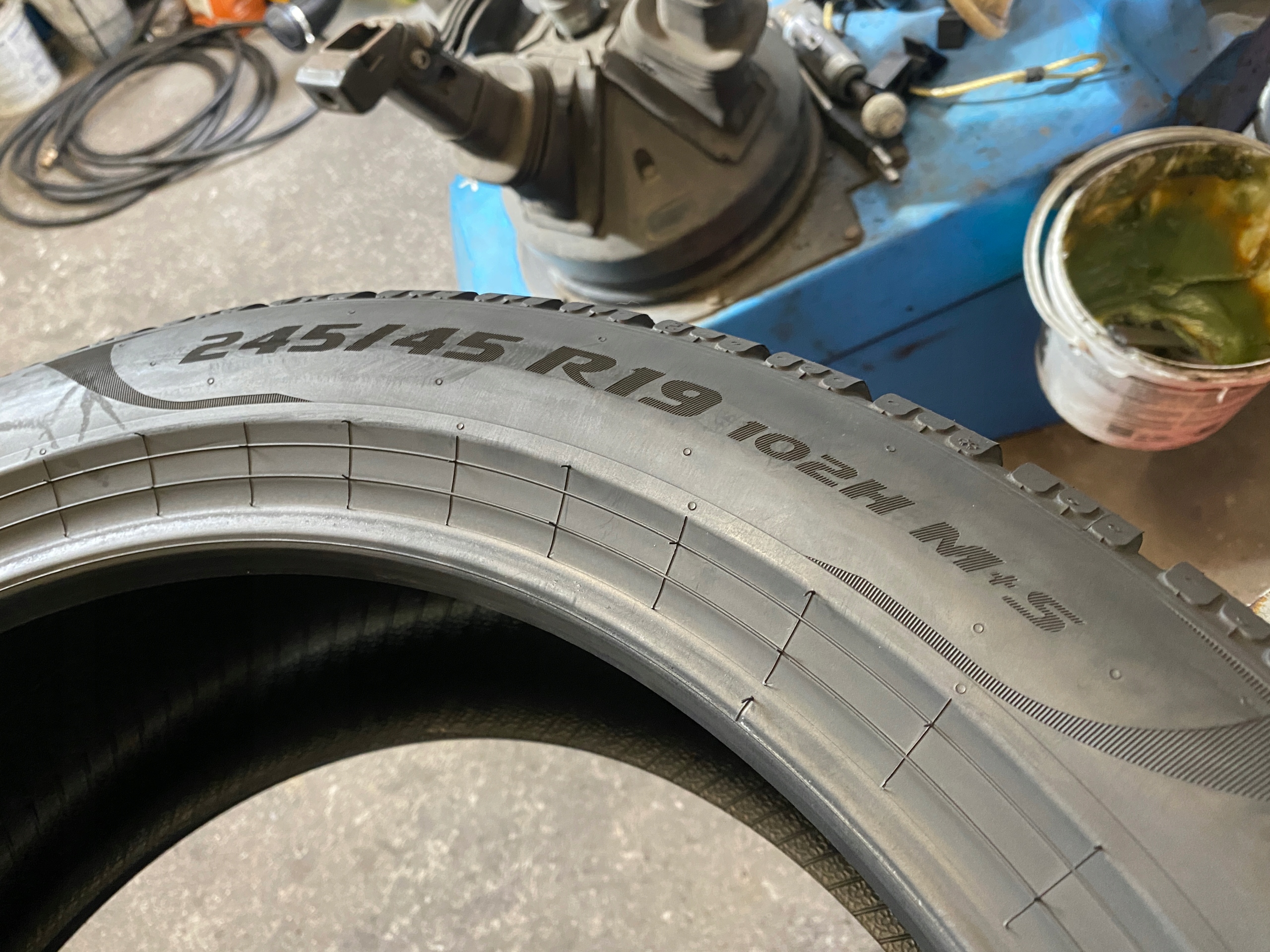 2 tyres winter 245/45R19 Pirelli P ZERO Winter 7mm 2024r