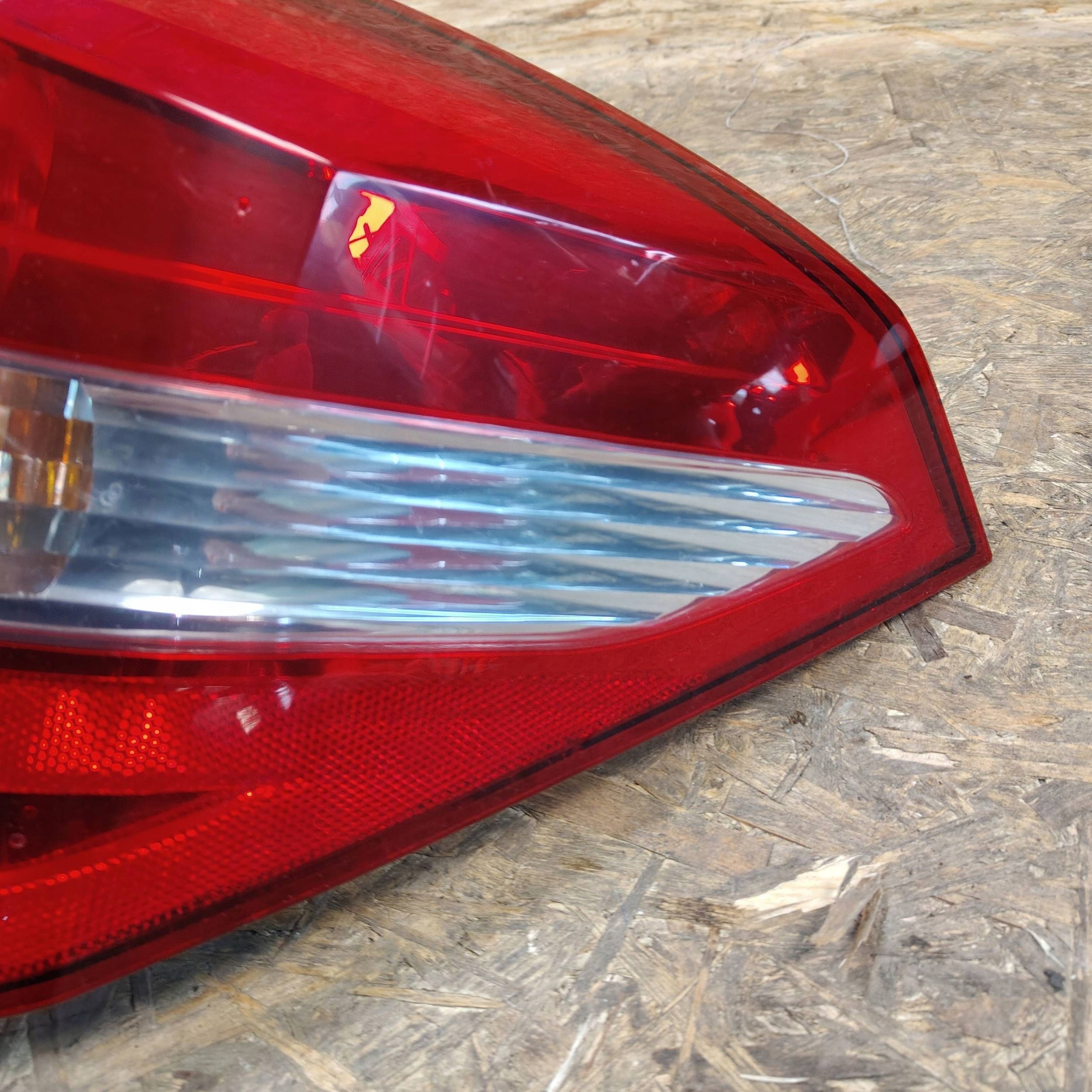 light rear rear part side right Renault Laguna III 265500002r