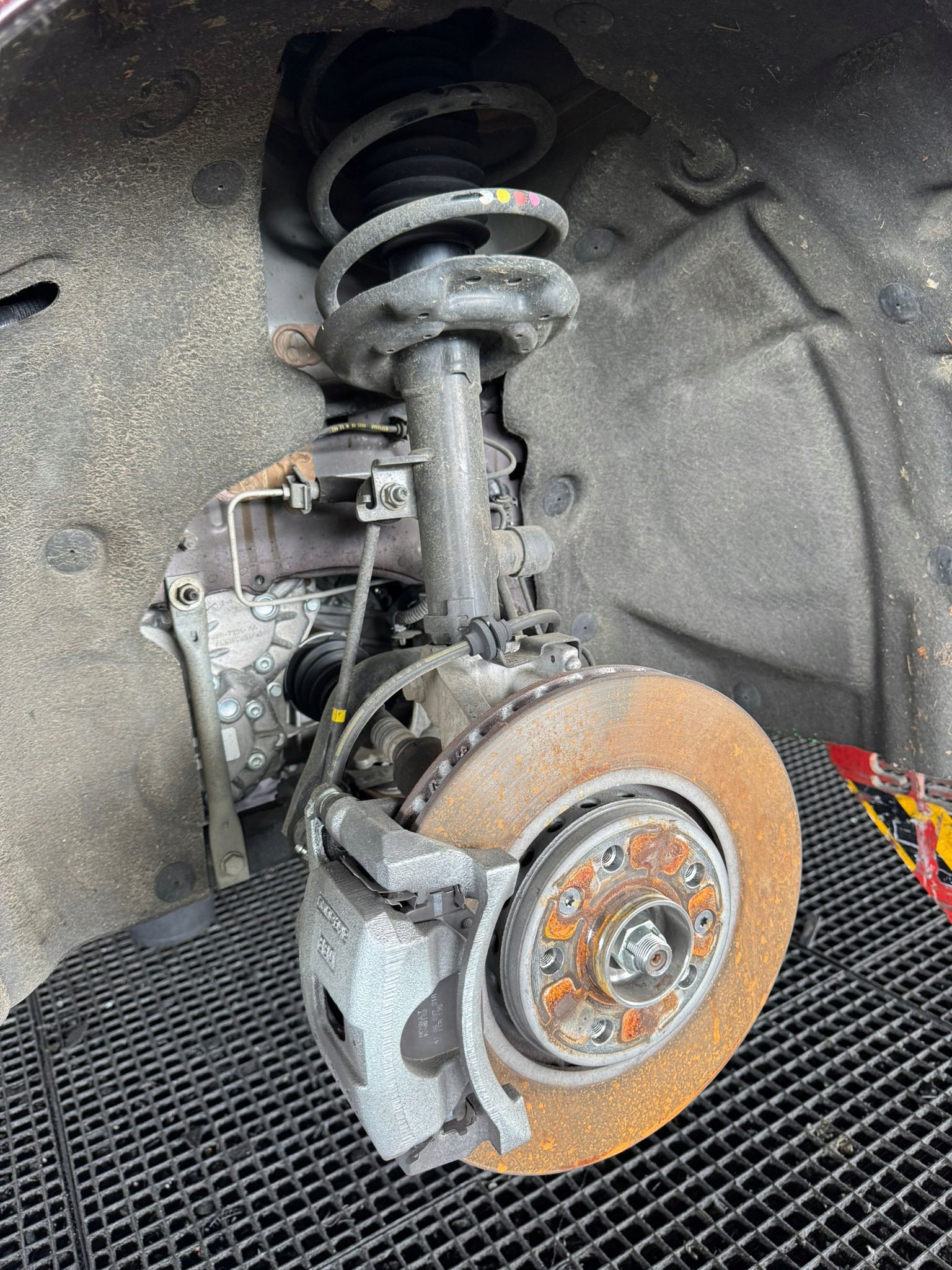 левый поворотный кулак, цапфа, амортизатор 4 renault ESPACE V 2.0