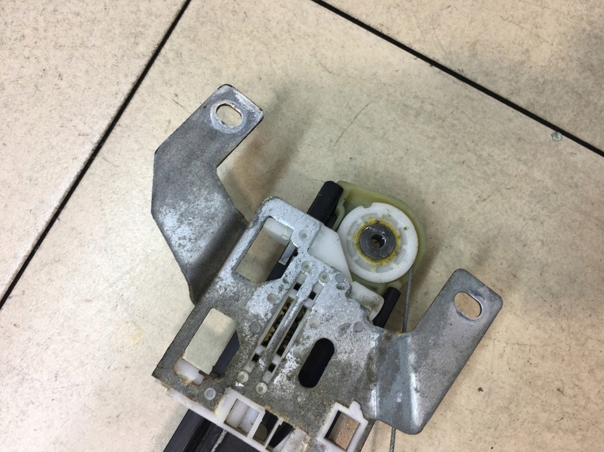 window regulator right rear part A6 C5 2.5 TDI 4B0839398B