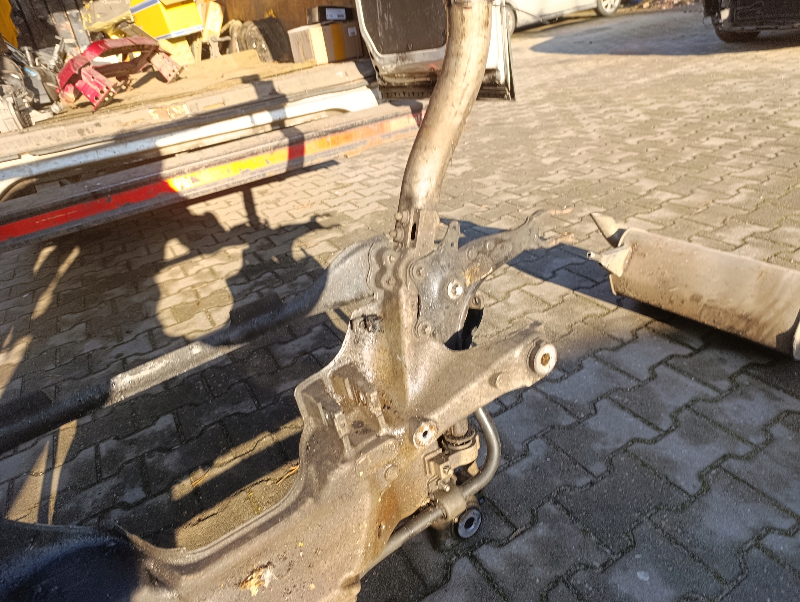 suspension beam front Peugeot 407