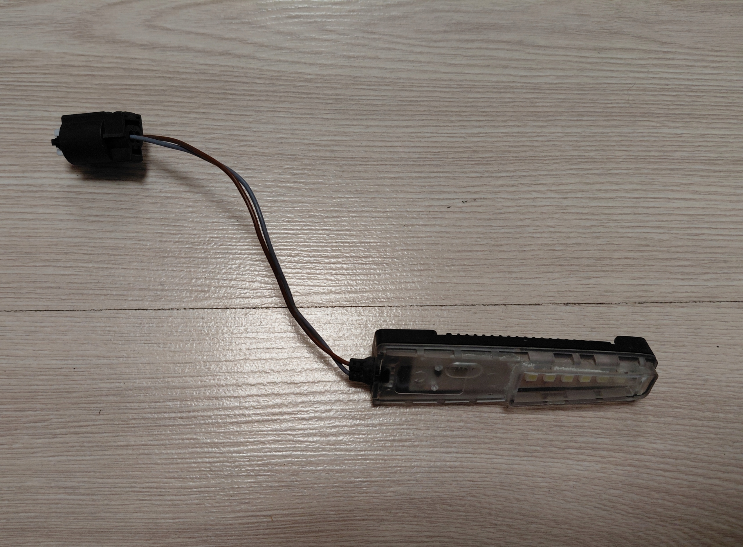BMW E60 E61 E63 E64 light LED PODSWIETLANIA of left mirrors EUROPA OE