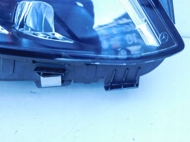 MERCEDES W205 C-KLASA FULL LED 18- reflektor right
