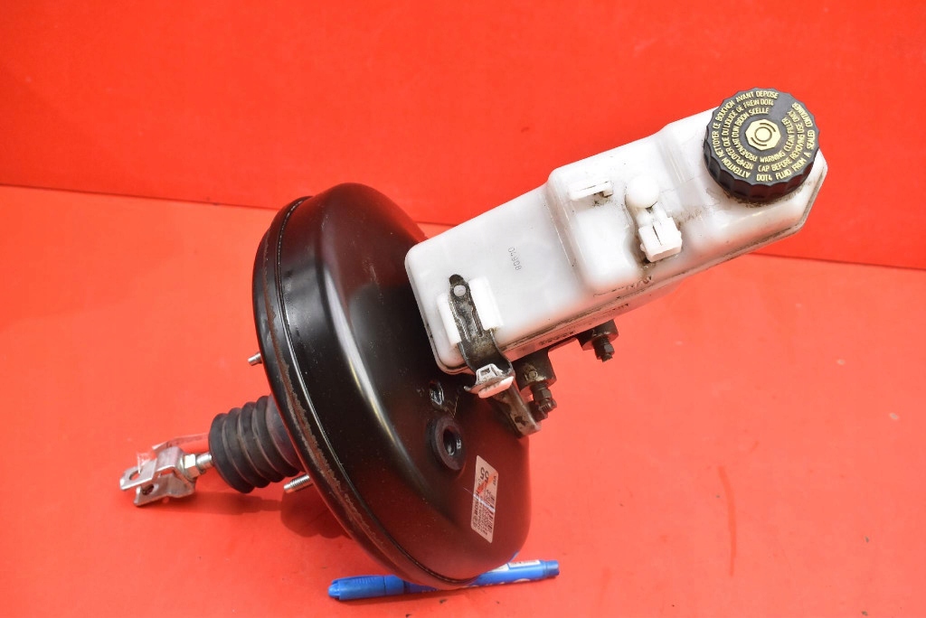 servo Servofreno EU 4720002810A TOYOTA COROLLA E140 1.4 D-4D 90 KM 06