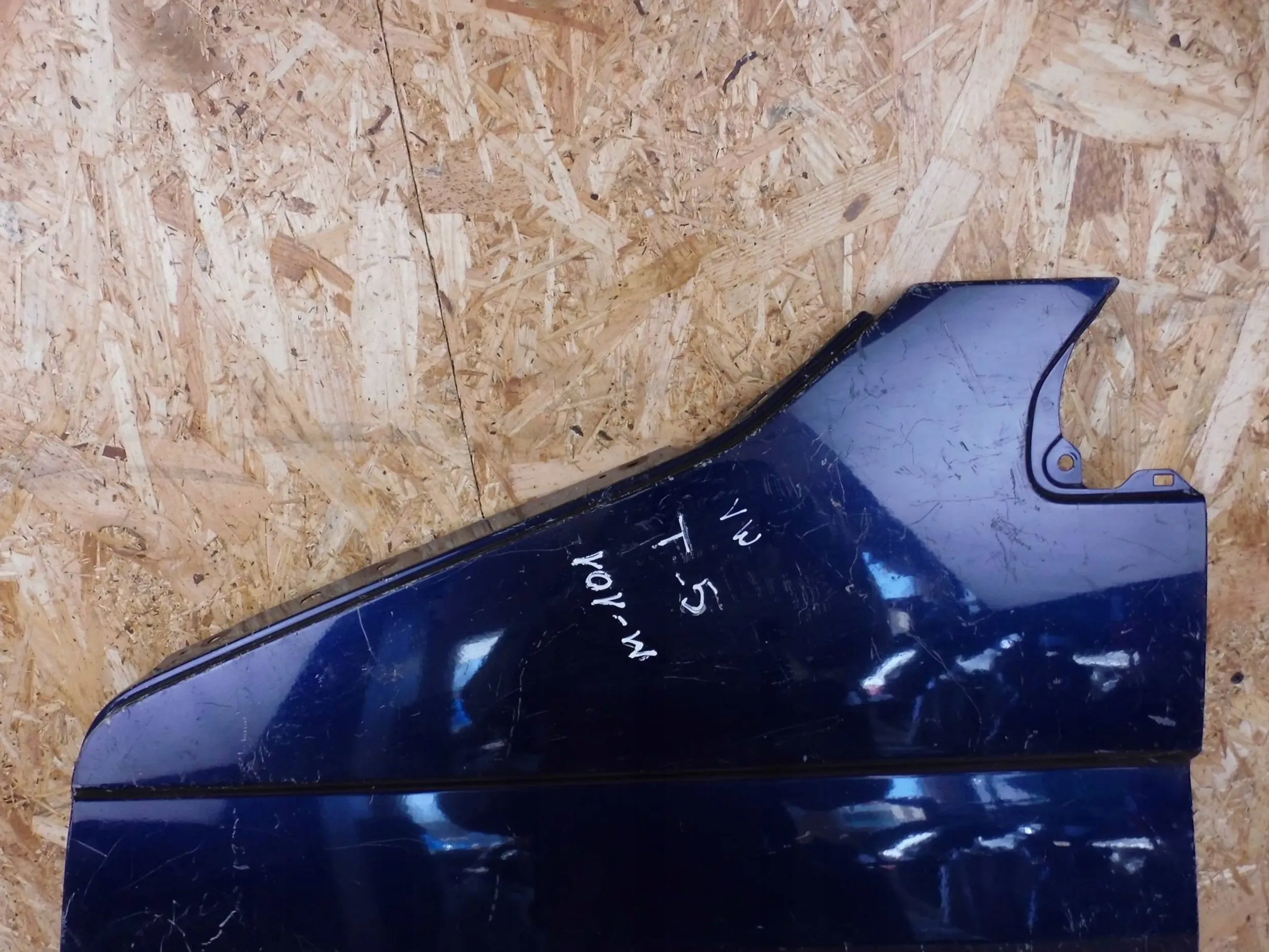 Volkswagen Transporter - Caravelle T5 fender front front left 7H