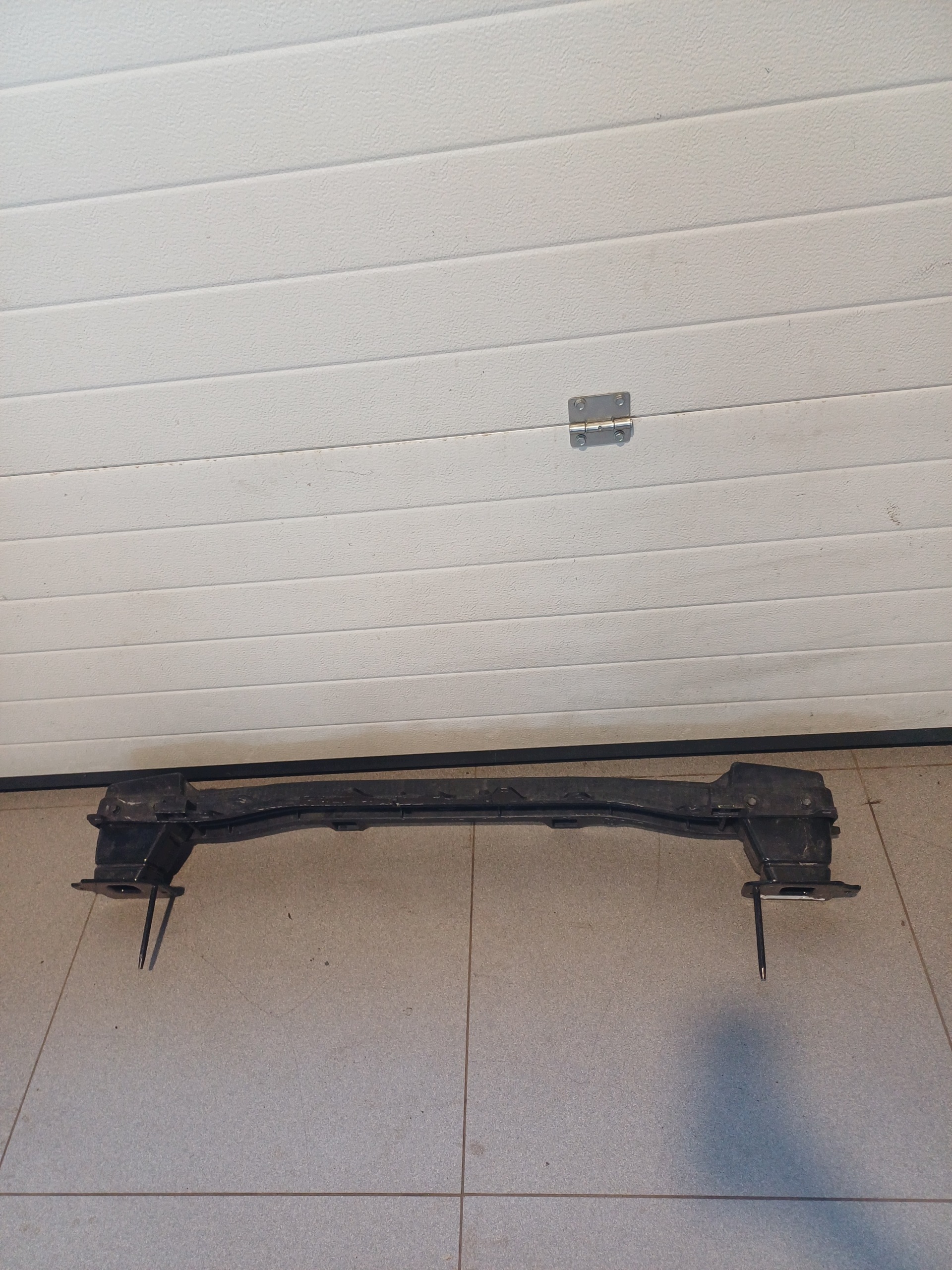 erősítés hátsó hátsó HYUNDAI I10 III 86630-K7500