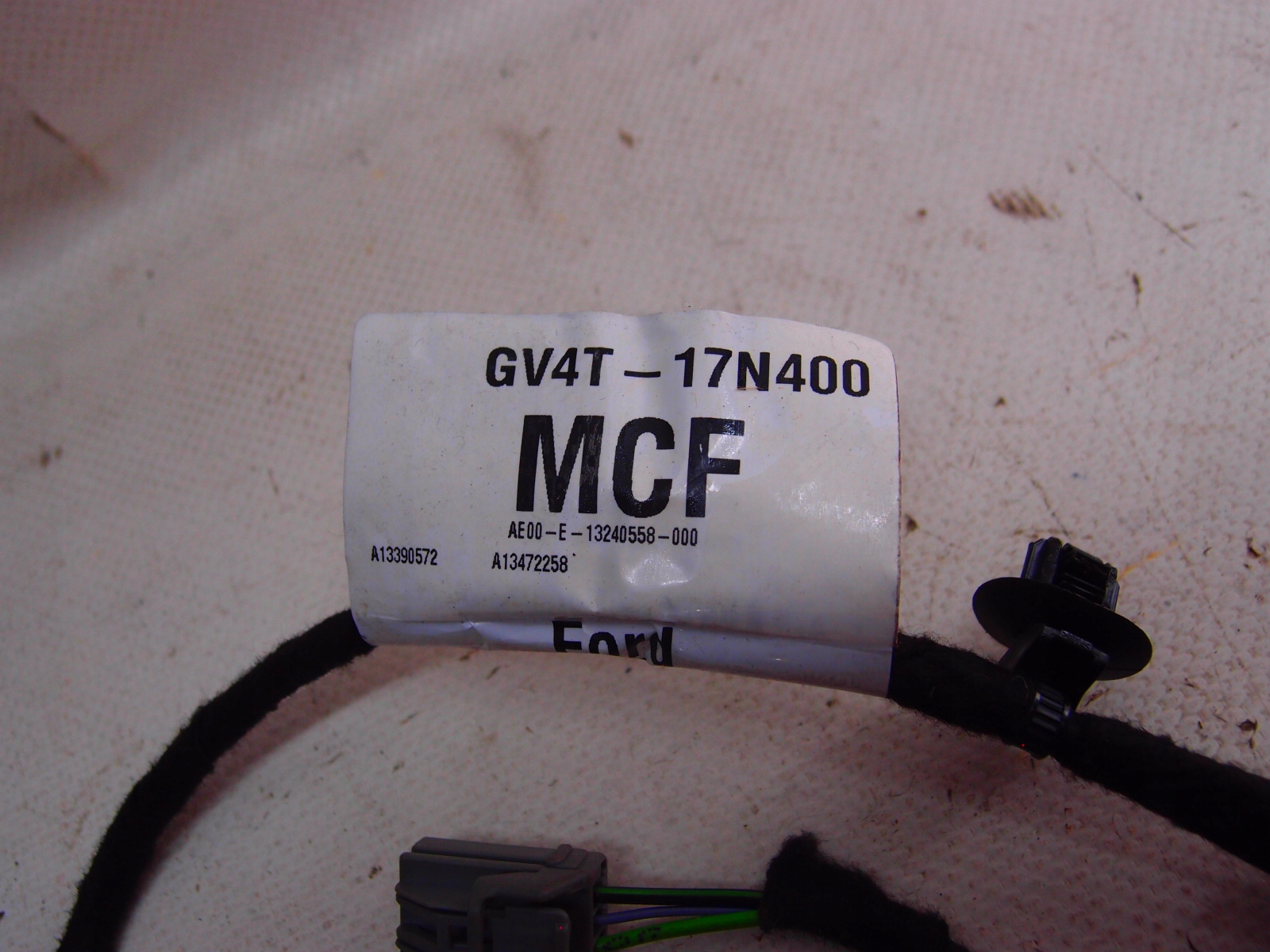 WIĄZKA INSTALACJA KLAPY FORD KUGA MK2 GV4T-17N400 Numer katalogowy części GV4T-17N400