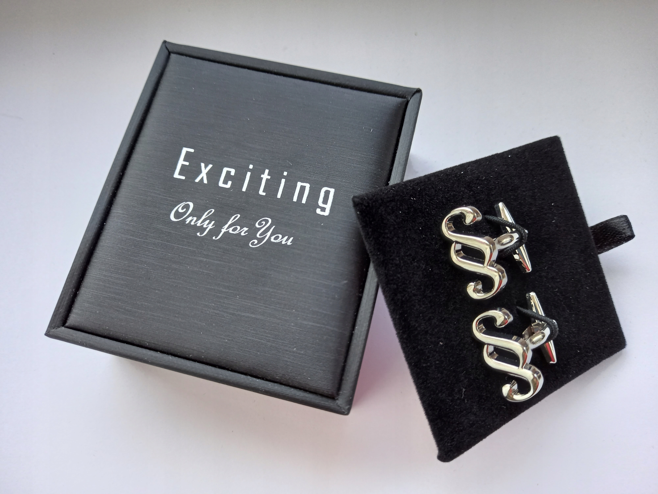 Stříbrné manžetové knoflíčky Paragrafy pro právníka Soudce advokáta +Pouzdro