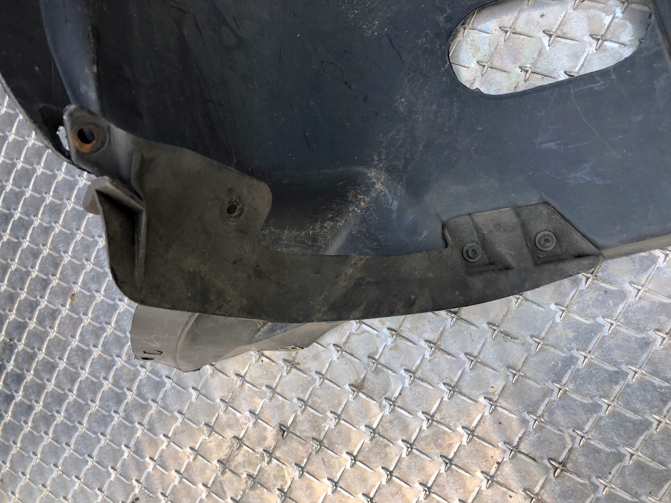 mudguard left front SEAT LEON II