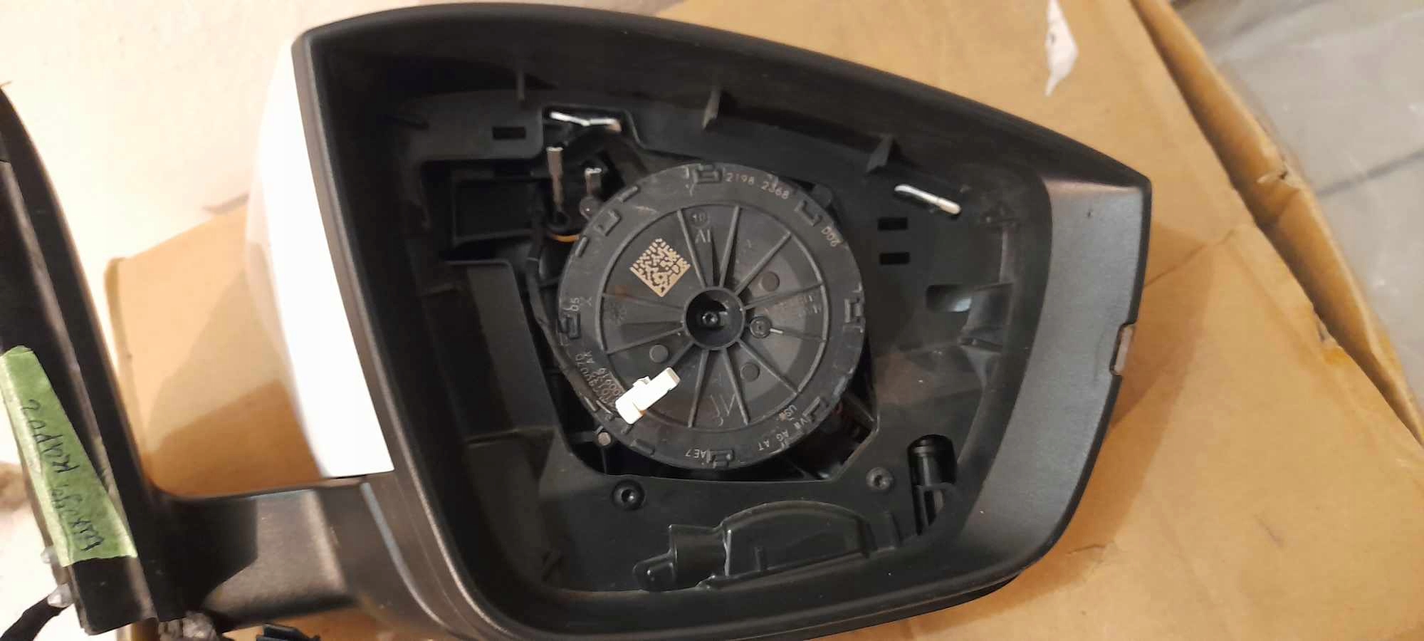 mirror right SKODA KAROQ ND 2018- 57B857934