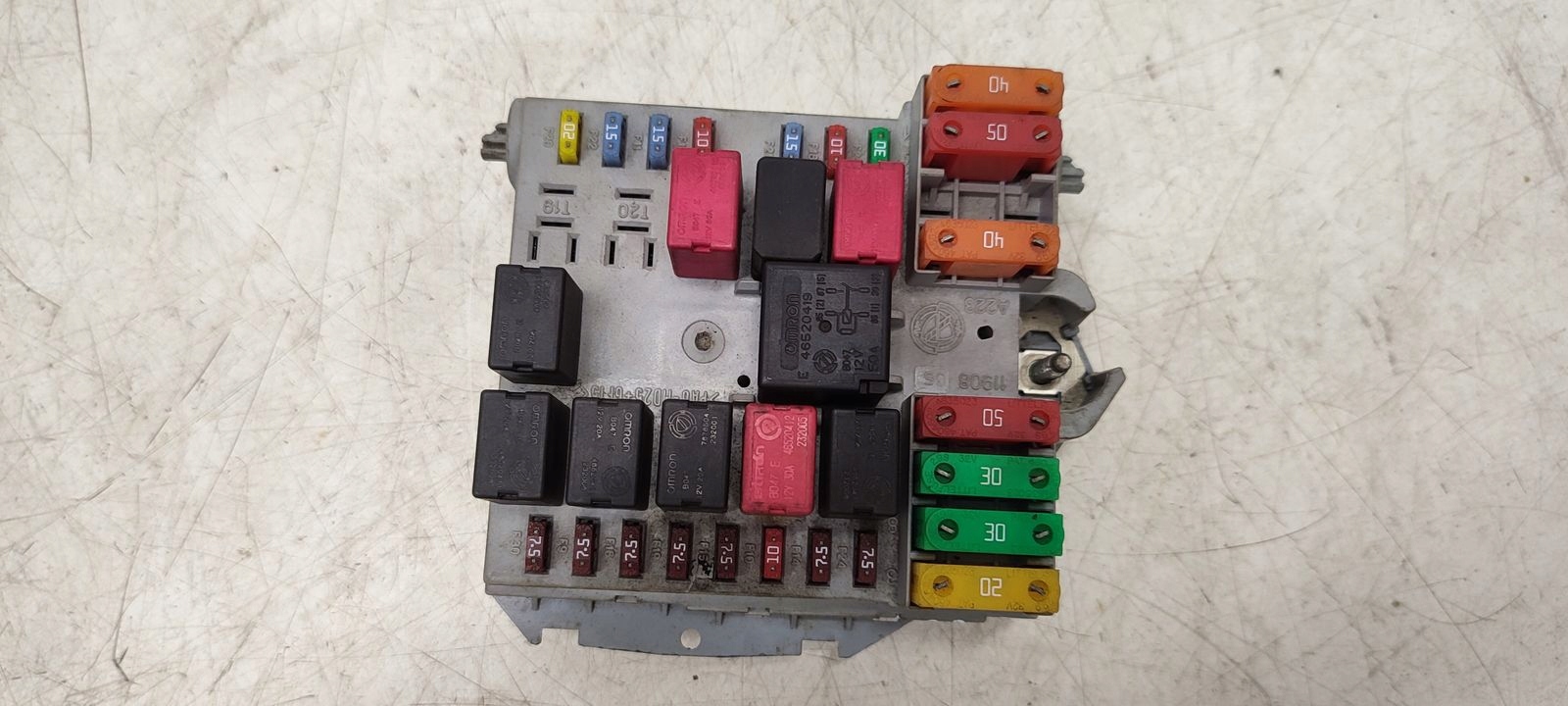 Module fusibles Fiat Bravo II 1,4 T-JET