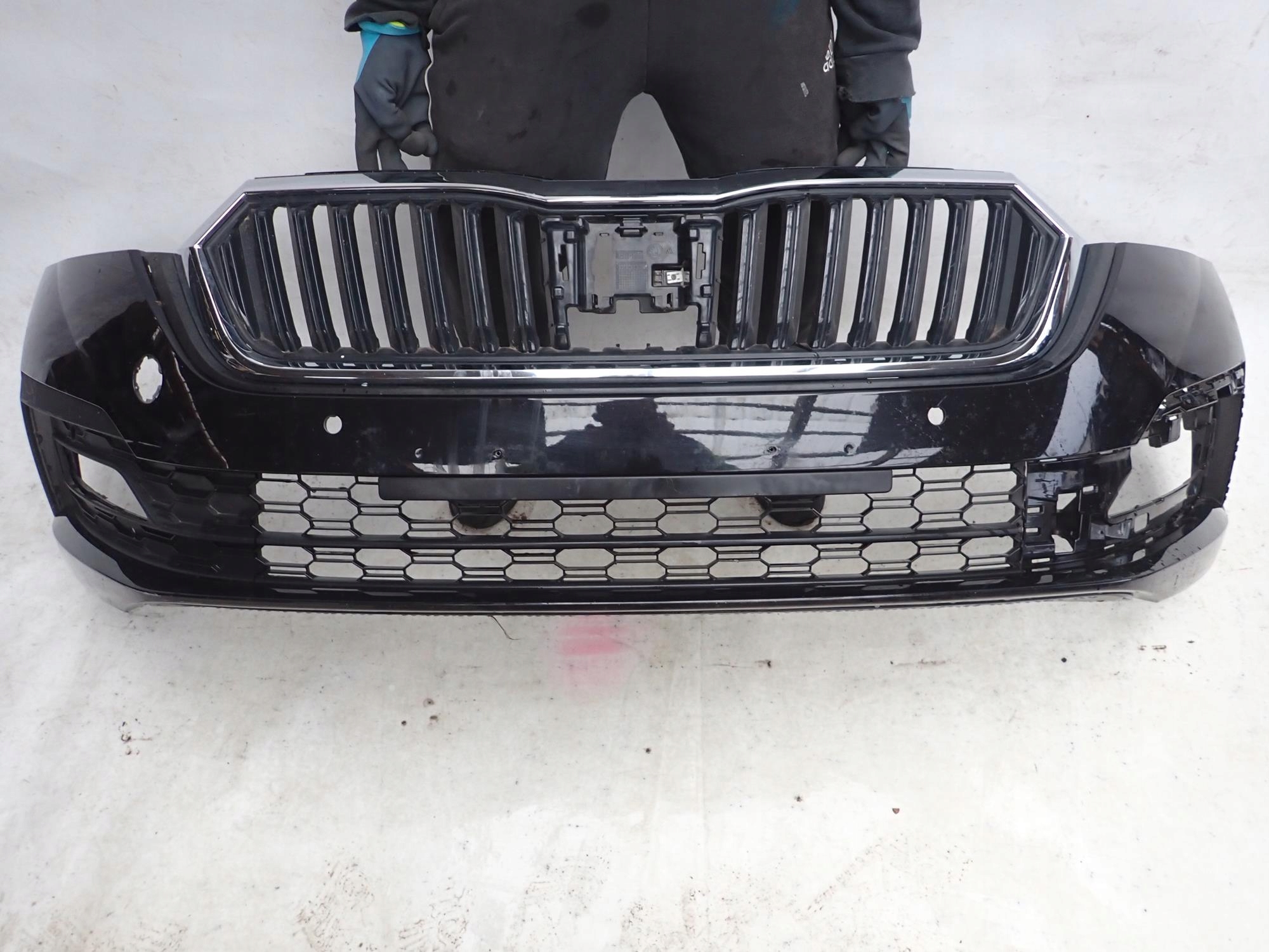 SKODA OCTAVIA IV 4 19-24 bumper front front PDC