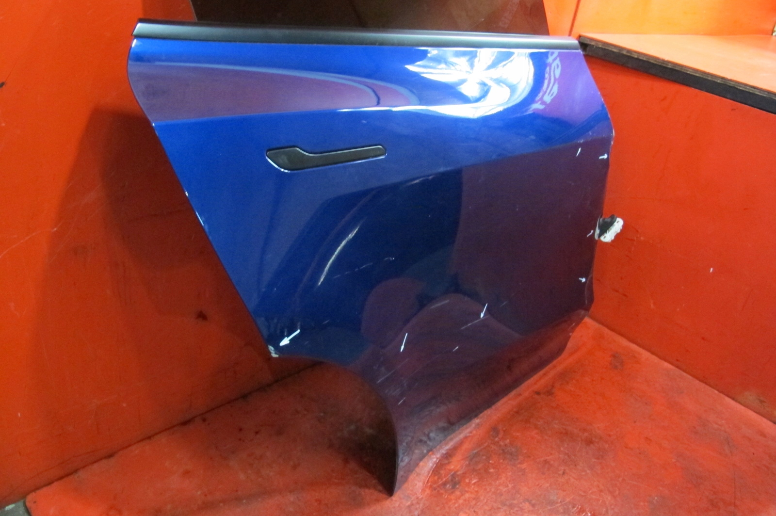 Tesla MODEL Y DRZWI PRAWE TYŁ TYLNE PPSB Producent części Tesla