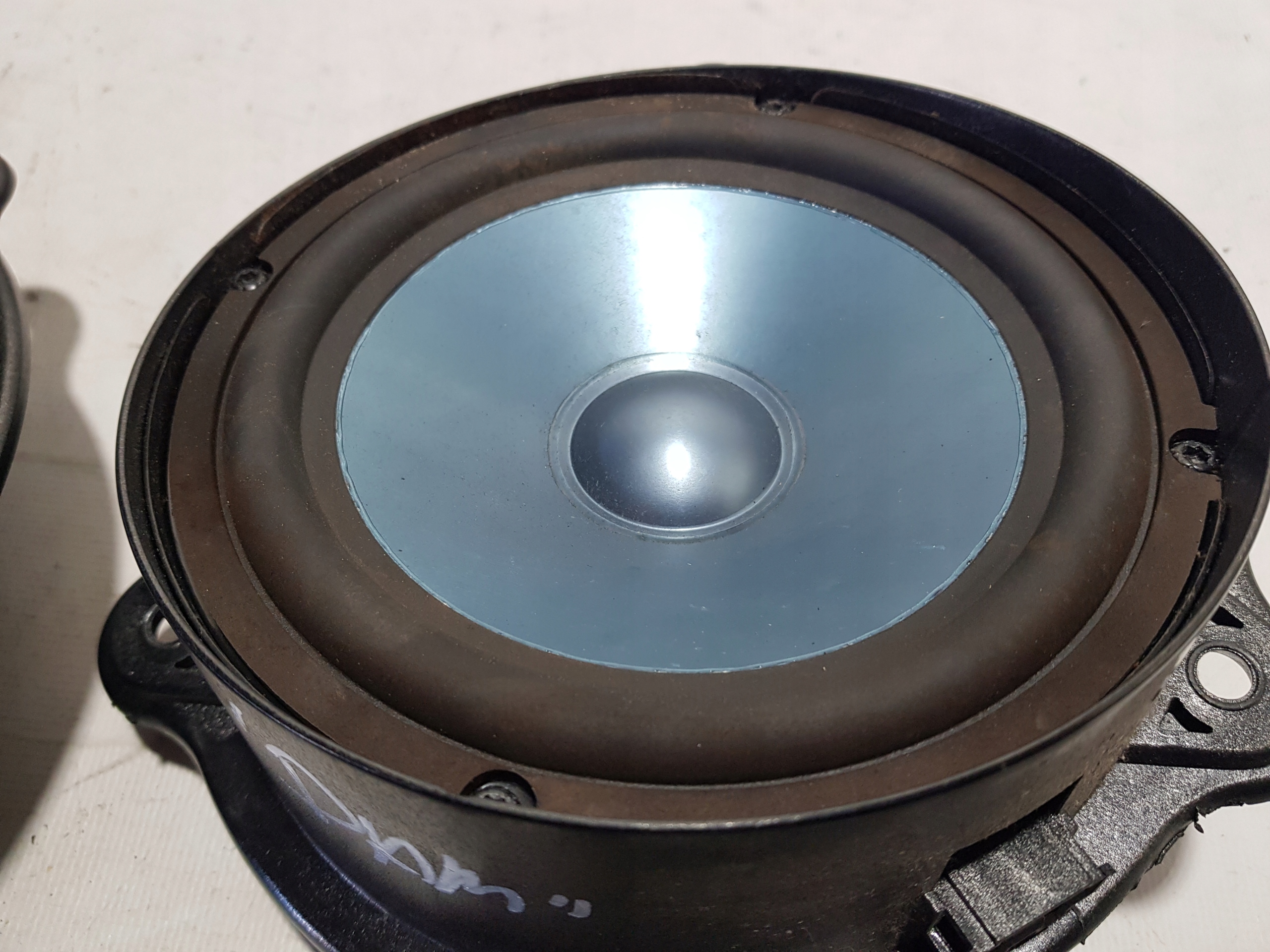 speaker door right front MERCEDES CLS W219 HARMAN KARDON LOGIC 7