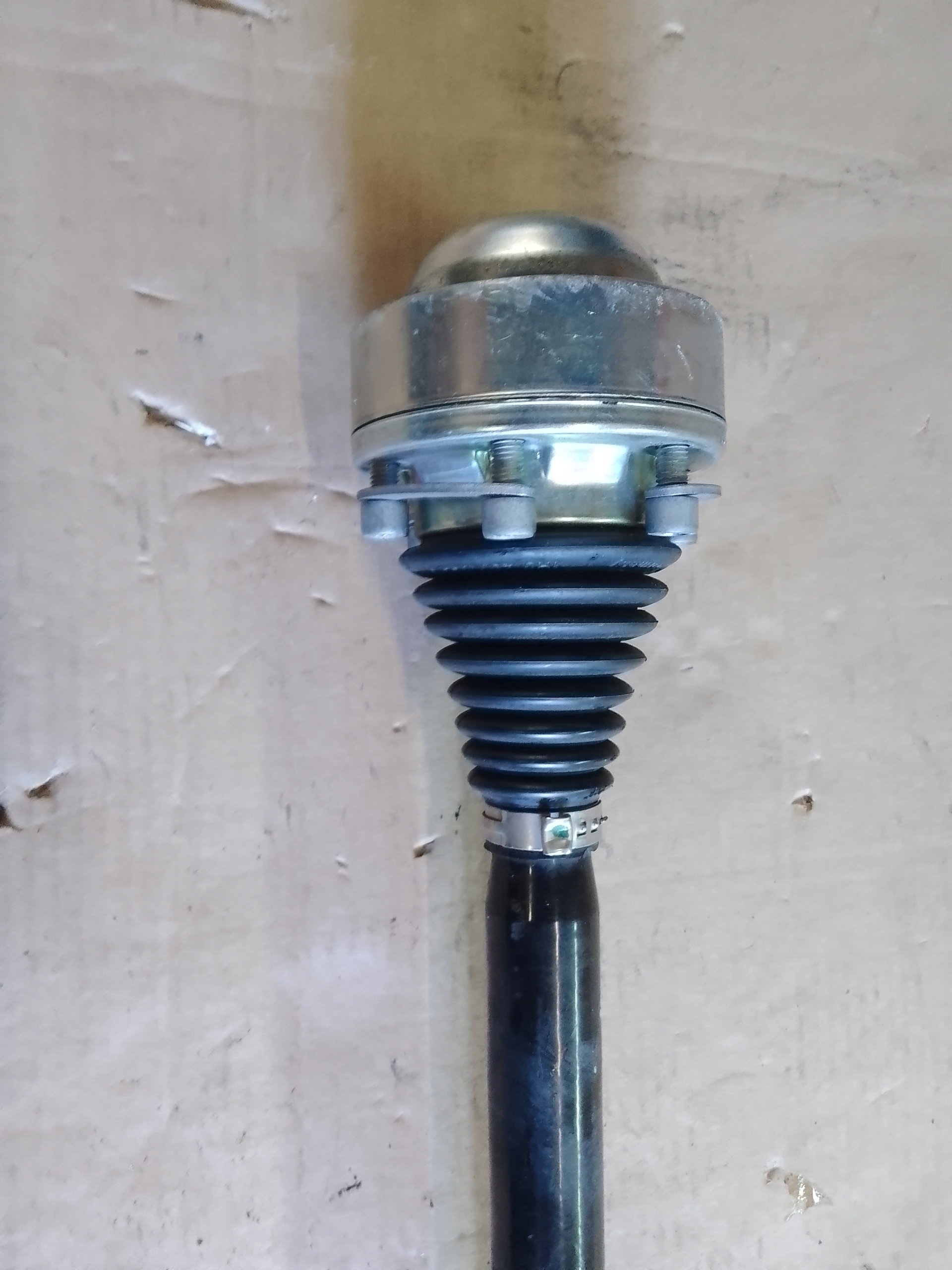 semi-axis rear part left Audi A6 C8 2.0TDI 4K0501203