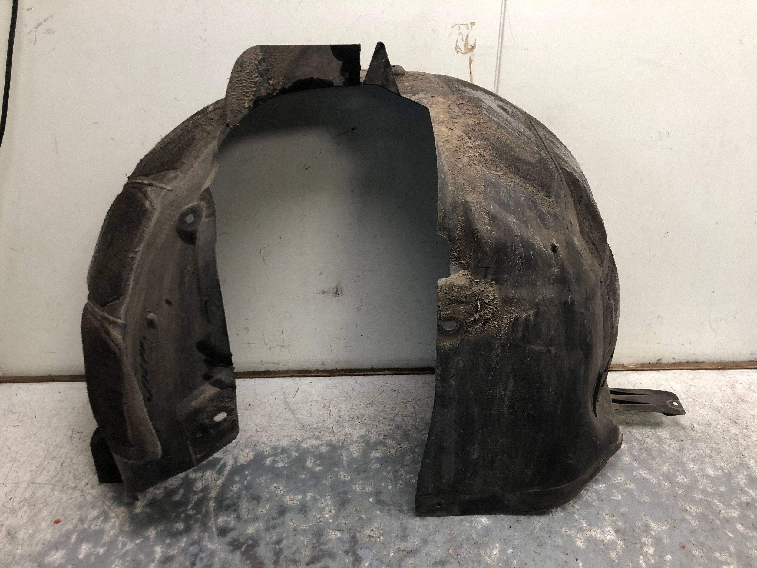 mudguard left front OPEL ASTRA J KOMBI 13382121