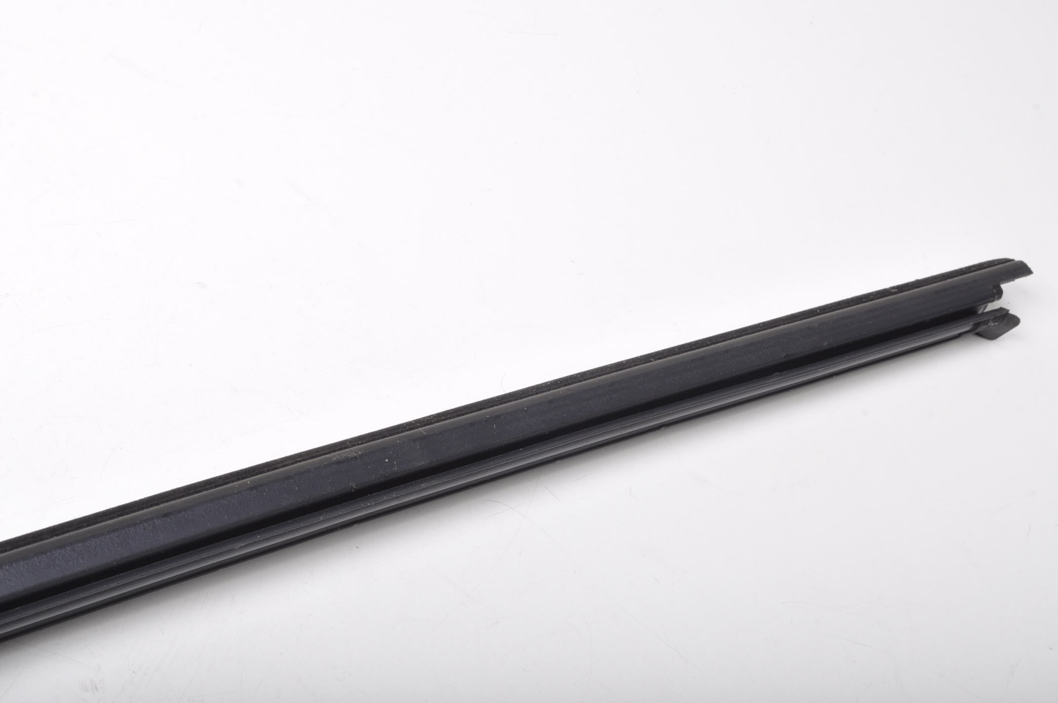 VOLVO S60 III V60 II USZCZELKA DRZWI PRAWY PRZÓD Producent części Volvo