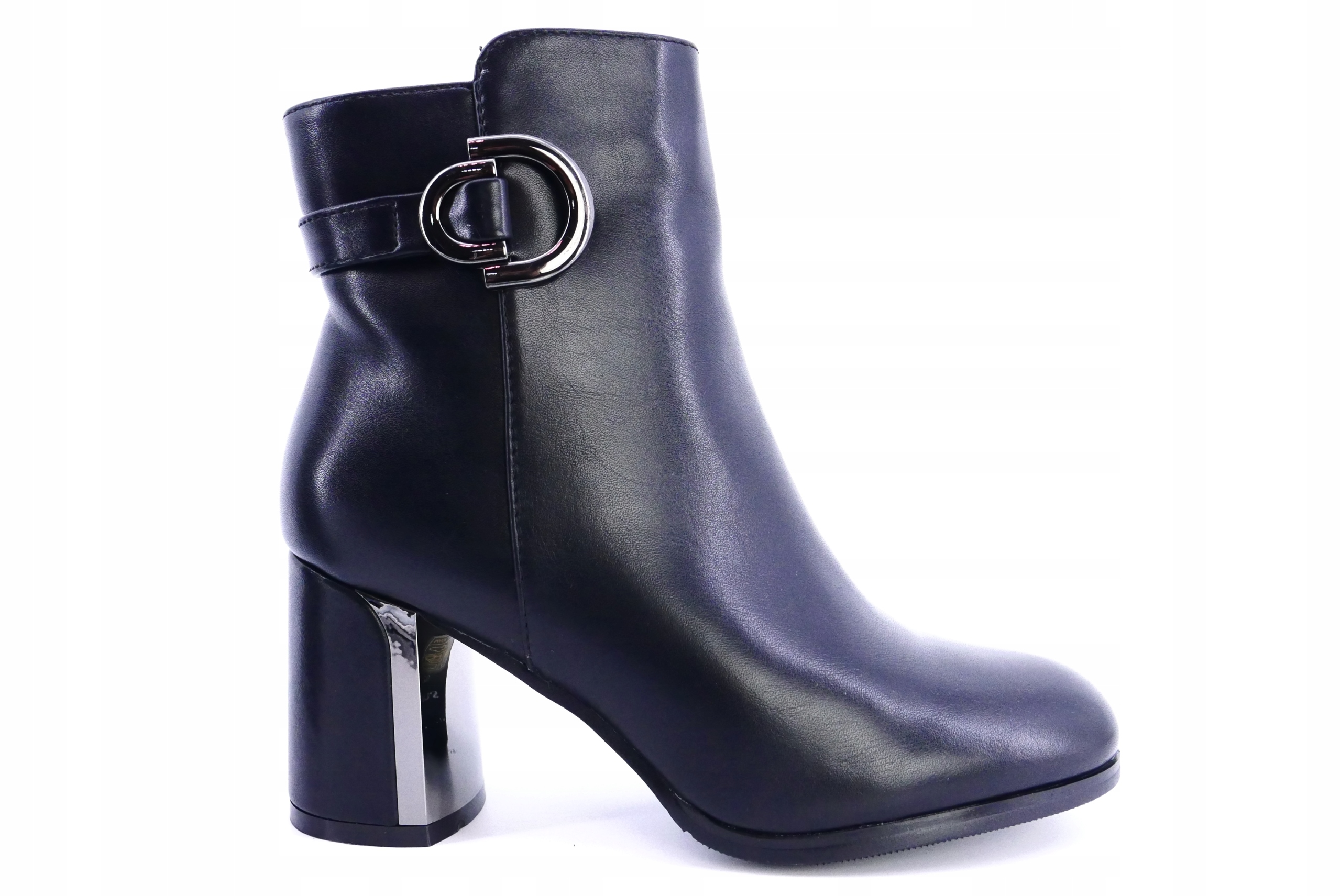 

Czarne Botki Na Słupku Eko Skóra R38