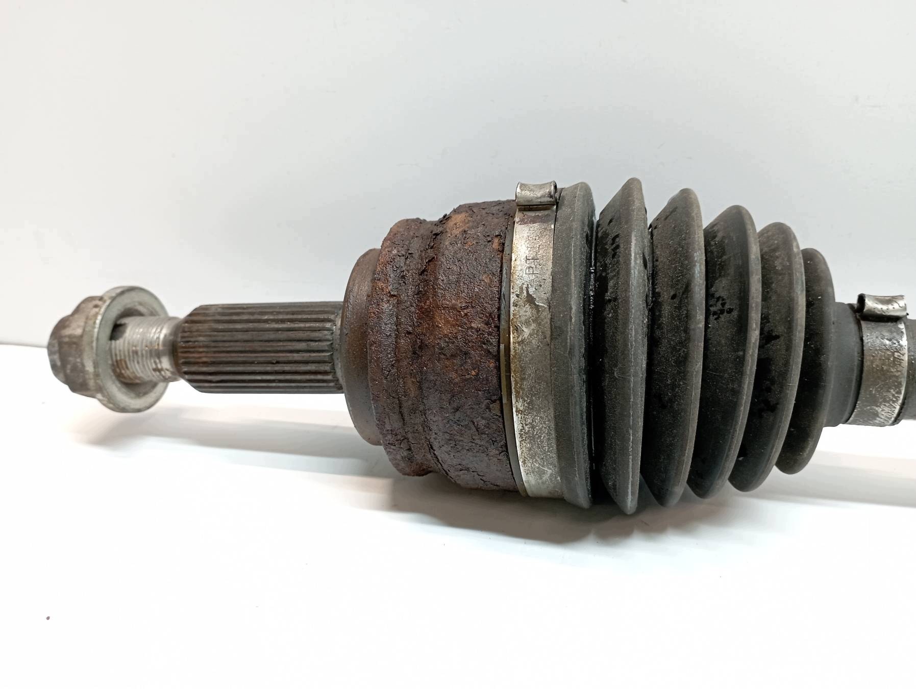 antriebswelle links vorne 1.6 B 116 KM Mitsubishi ASX und (2010- )
