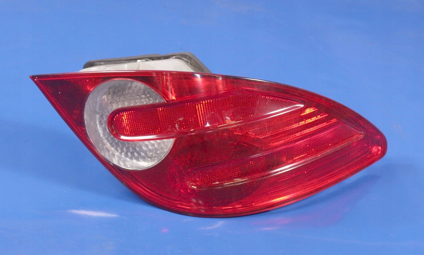 фонарь левая MERCEDES r класс W251 06r