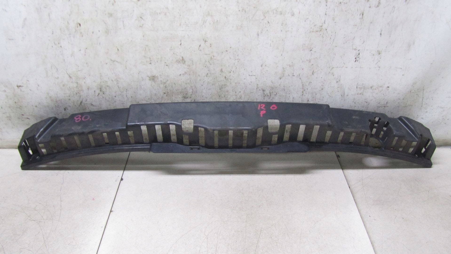 089/080 - HYUNDAI I20 II амортизатор переднего бампера 14-