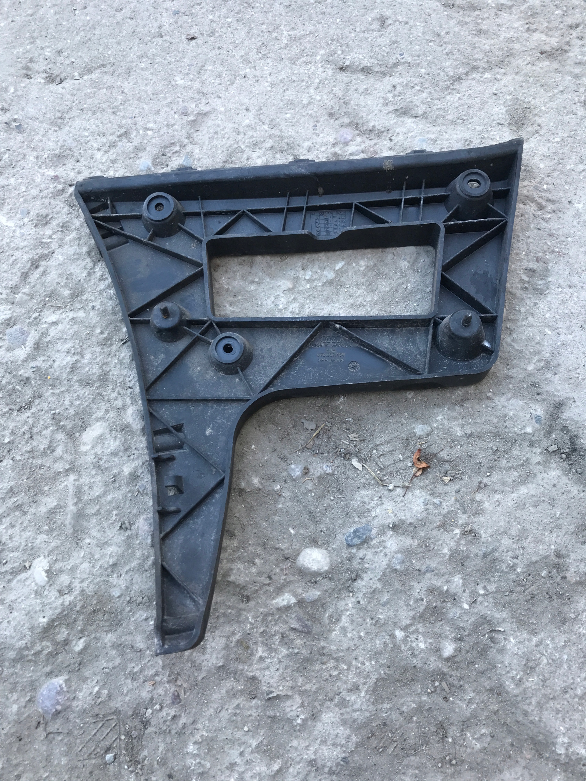 bumper bracket right rear part AUDI A5 SPORTBACK 8T8