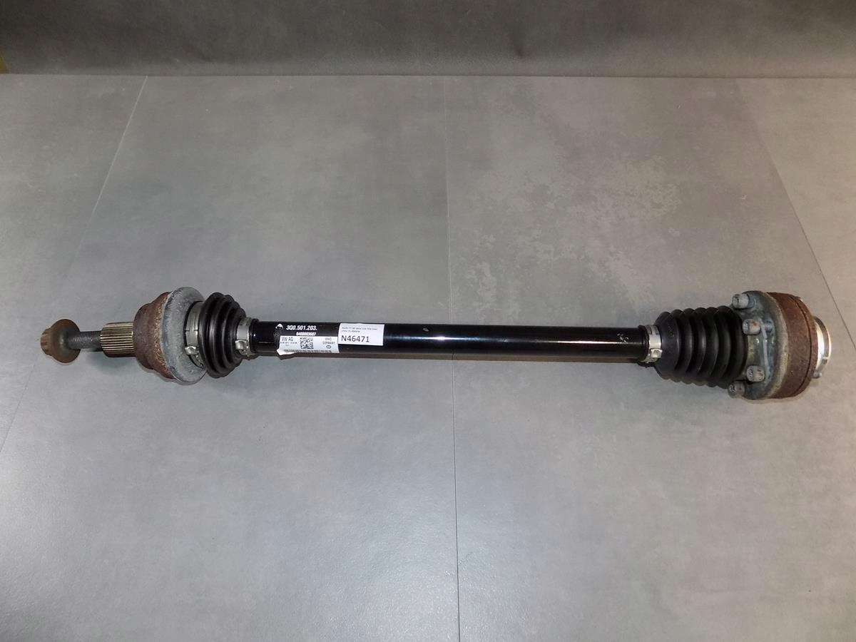 ПОЛУОСЬ ЛЕВА ЗАДНЯЯ VW TIGUAN II 2.0 TDIq0501203b
