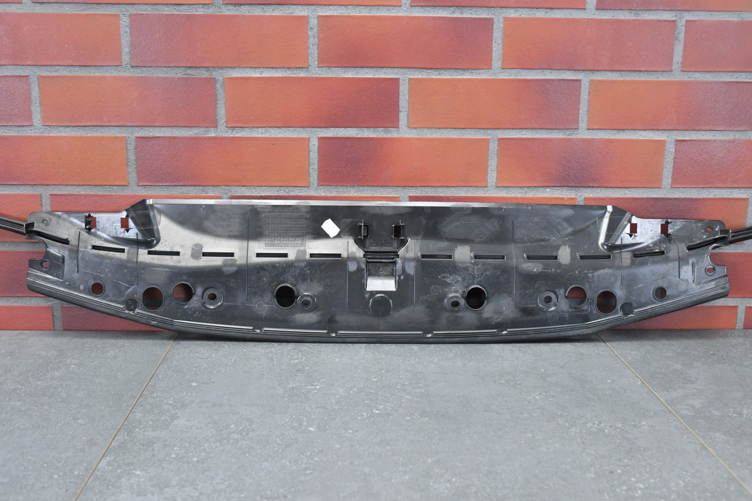 front panel cover upper plastic gasket pillar BMW 4 G22 G23 G26 7486827