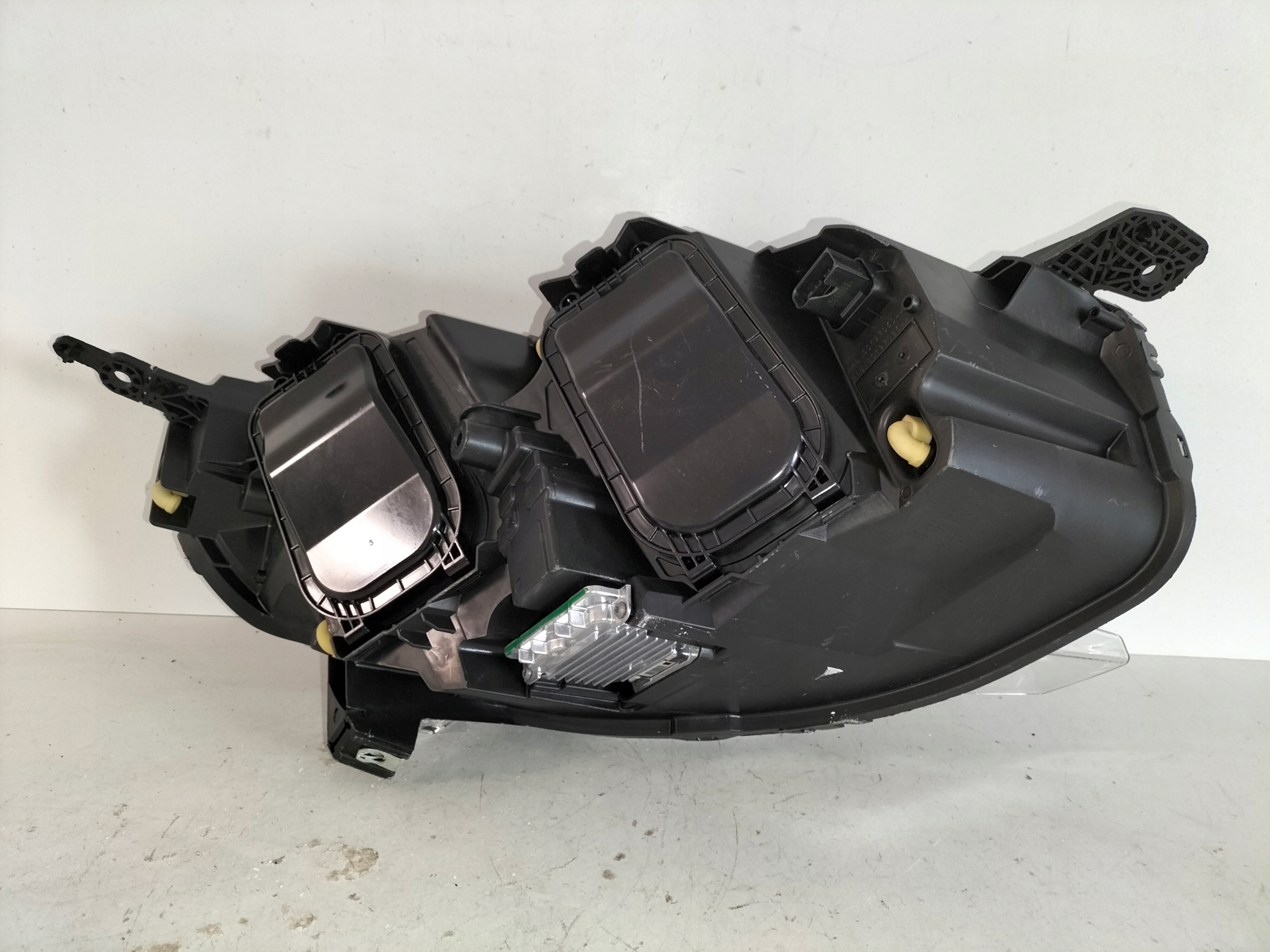 light front reflektor left CITROEN JUMPY III 16- SAPCETOURER XENON