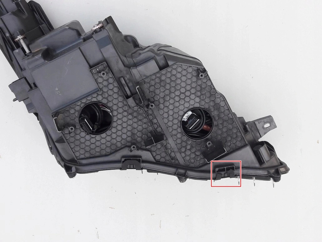 Lexus RX IV RX200T RX450H lampa Full Led przód 15- Numer katalogowy części 81185-48D70 8118548D70